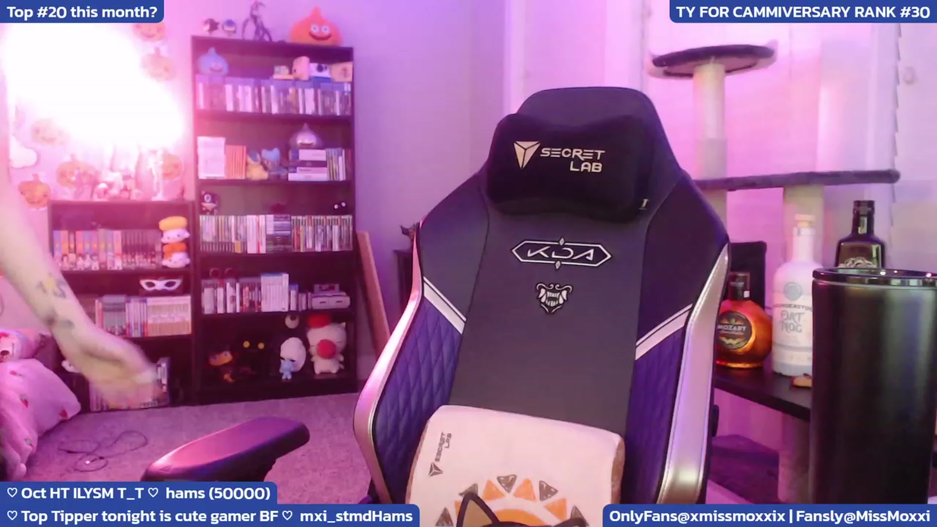 Gallery image thumbnail from XMissMoxxiX's myfreecams stream on, 10/27/2023, 05:58 image 11 of 20