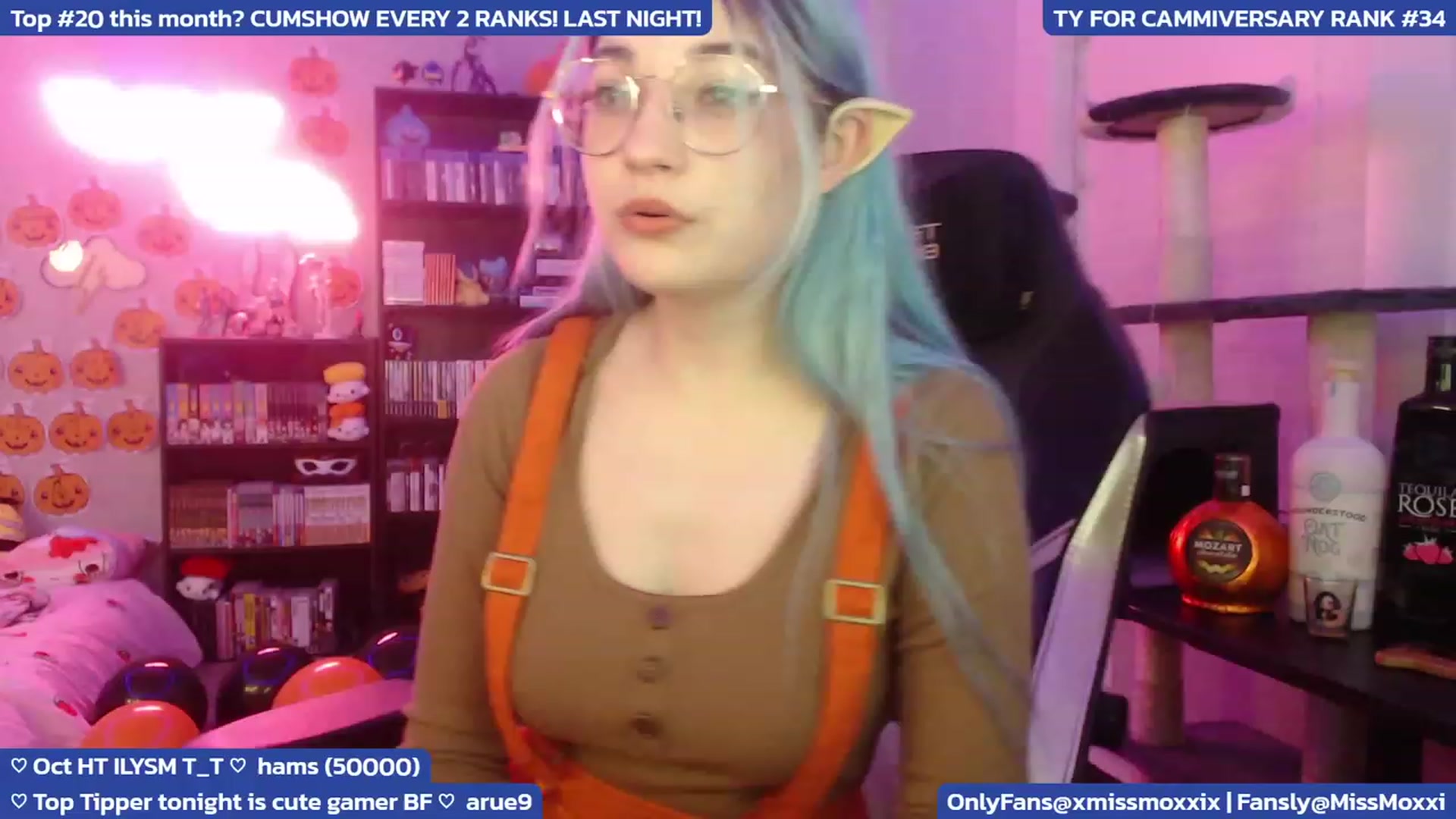 Gallery image thumbnail from XMissMoxxiX's myfreecams stream on, 11/01/2023, 04:30 image 1 of 20