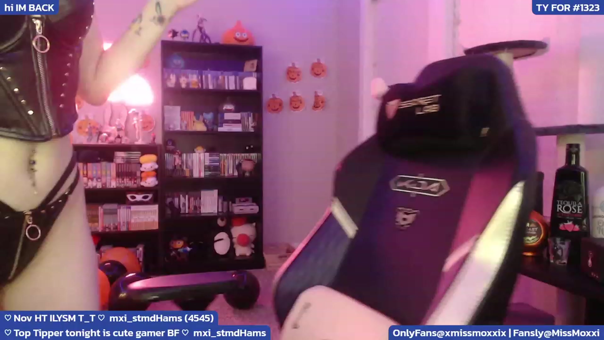 Gallery image thumbnail from XMissMoxxiX's myfreecams stream on, 11/12/2023, 06:27 image 13 of 20
