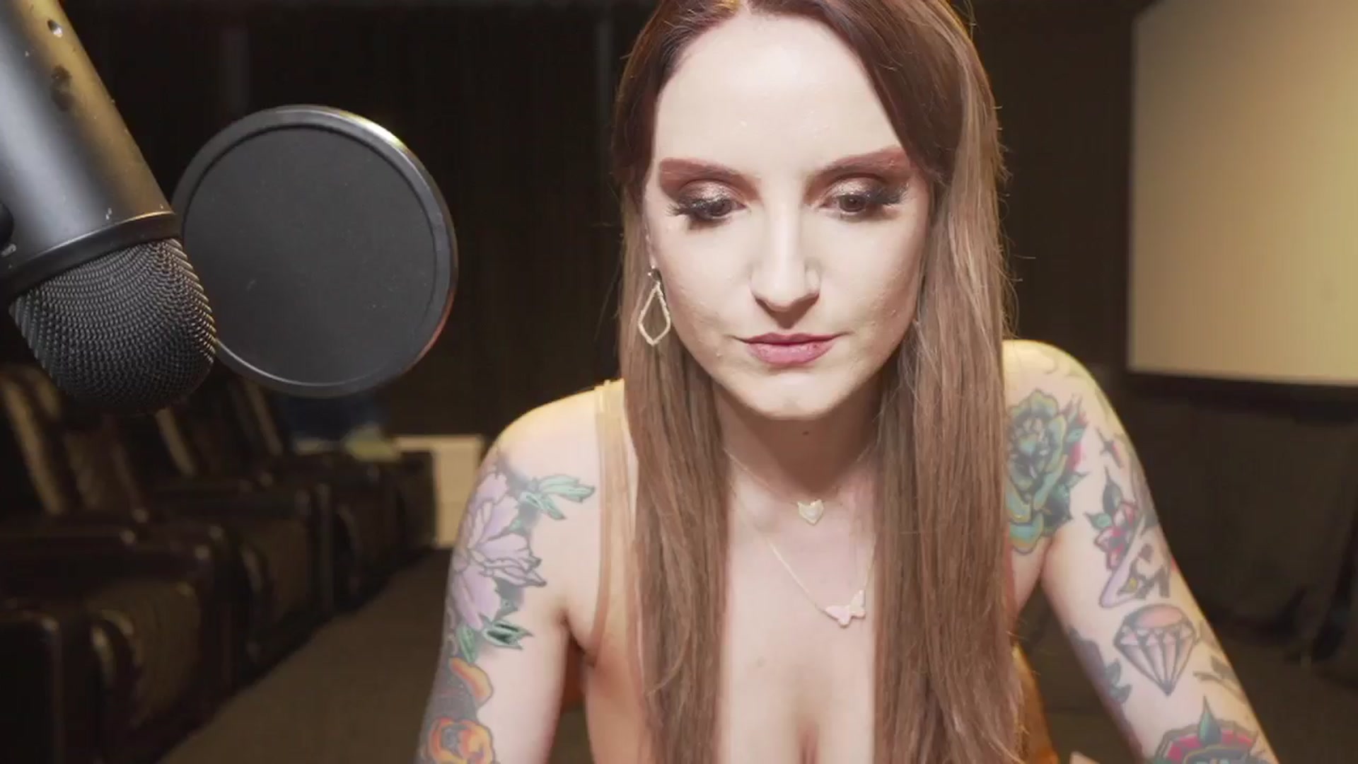 Gallery image thumbnail from XNatashaxX's myfreecams stream on, 01/15/2025, 09:16 image 3 of 20