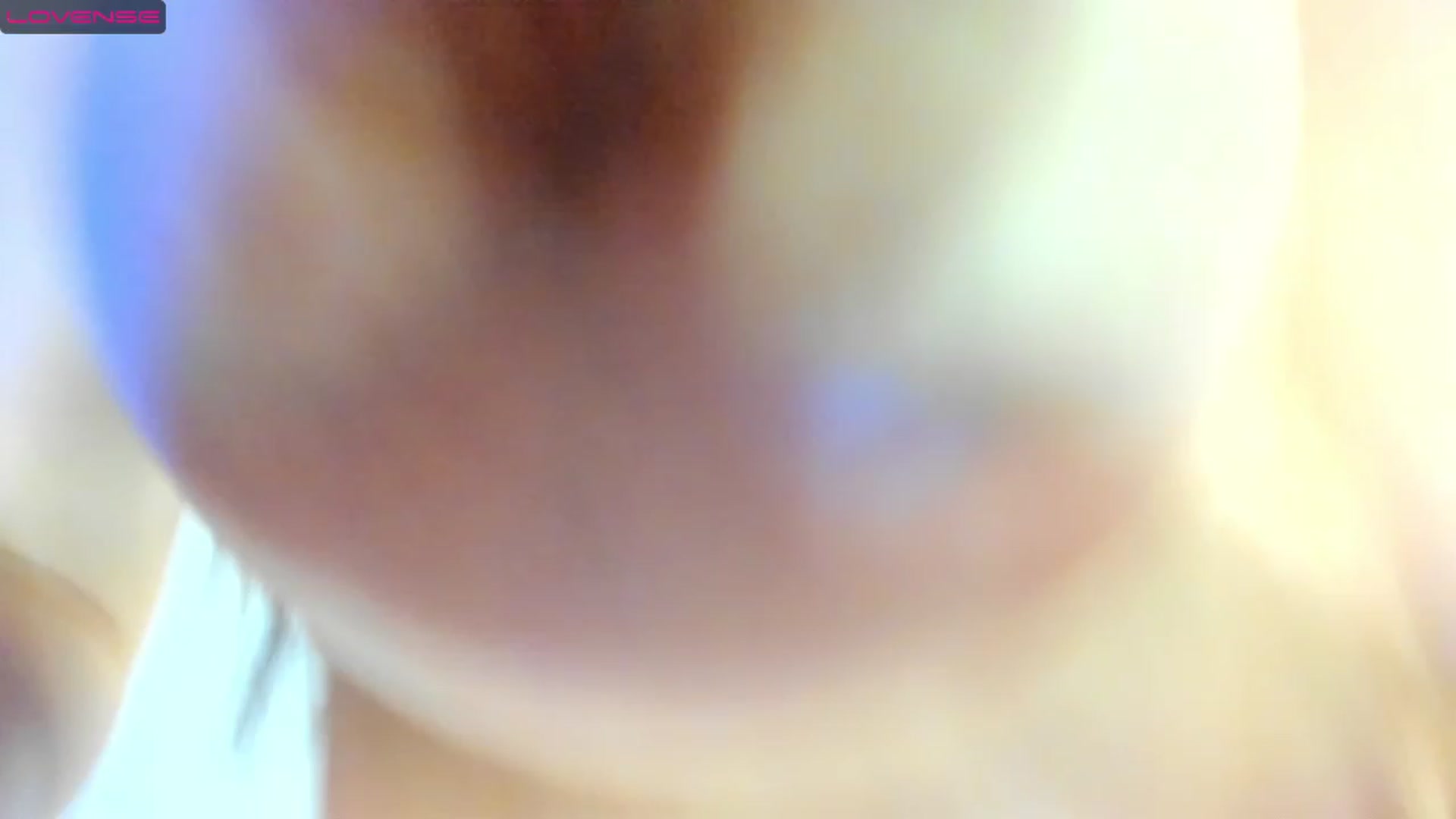Gallery image thumbnail from XOXOGirl_'s myfreecams stream on, 03/28/2023, 19:38 image 14 of 20