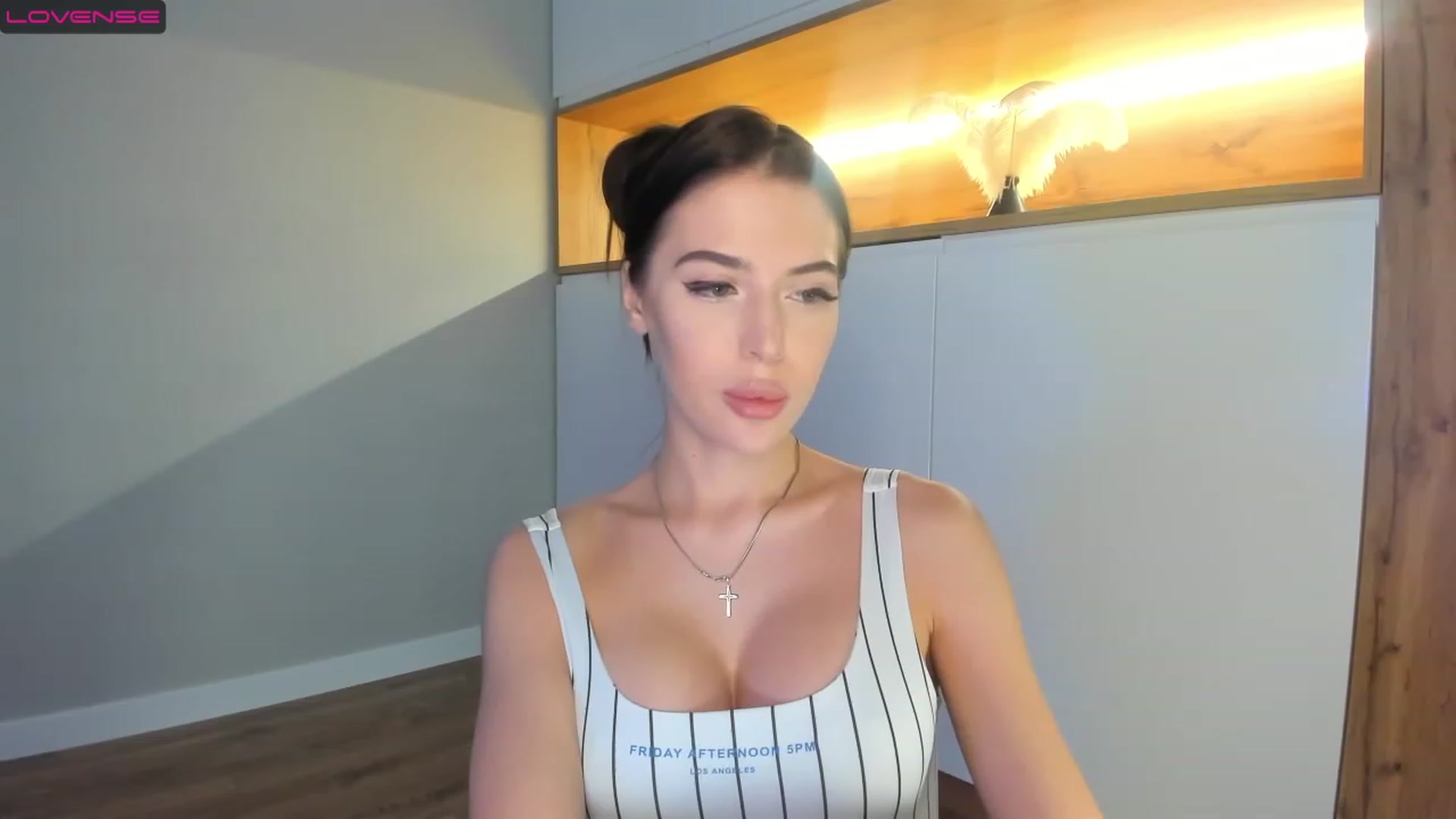 Gallery image thumbnail from XOXOGirl_'s myfreecams stream on, 03/29/2023, 22:19 image 3 of 20