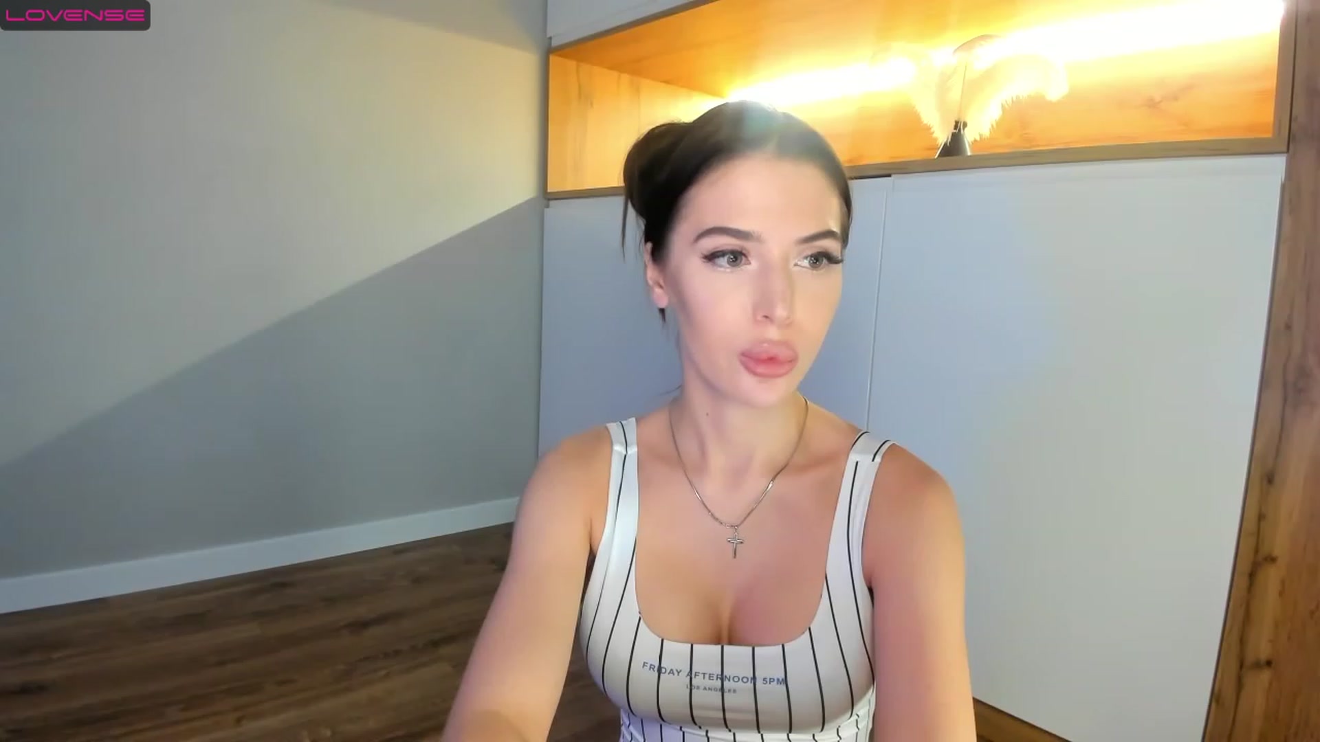 Gallery image thumbnail from XOXOGirl_'s myfreecams stream on, 03/29/2023, 22:19 image 5 of 20