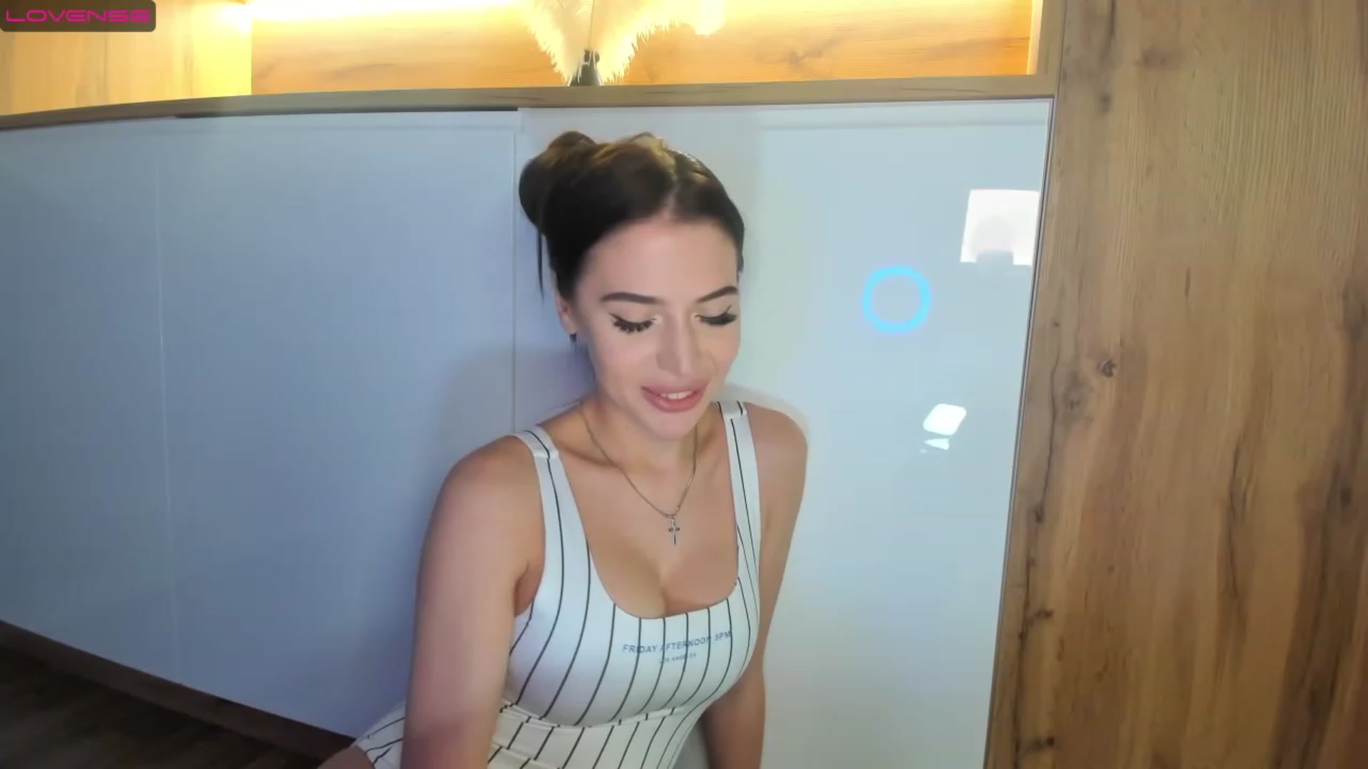 Gallery image thumbnail from XOXOGirl_'s myfreecams stream on, 03/29/2023, 22:19 image 8 of 20