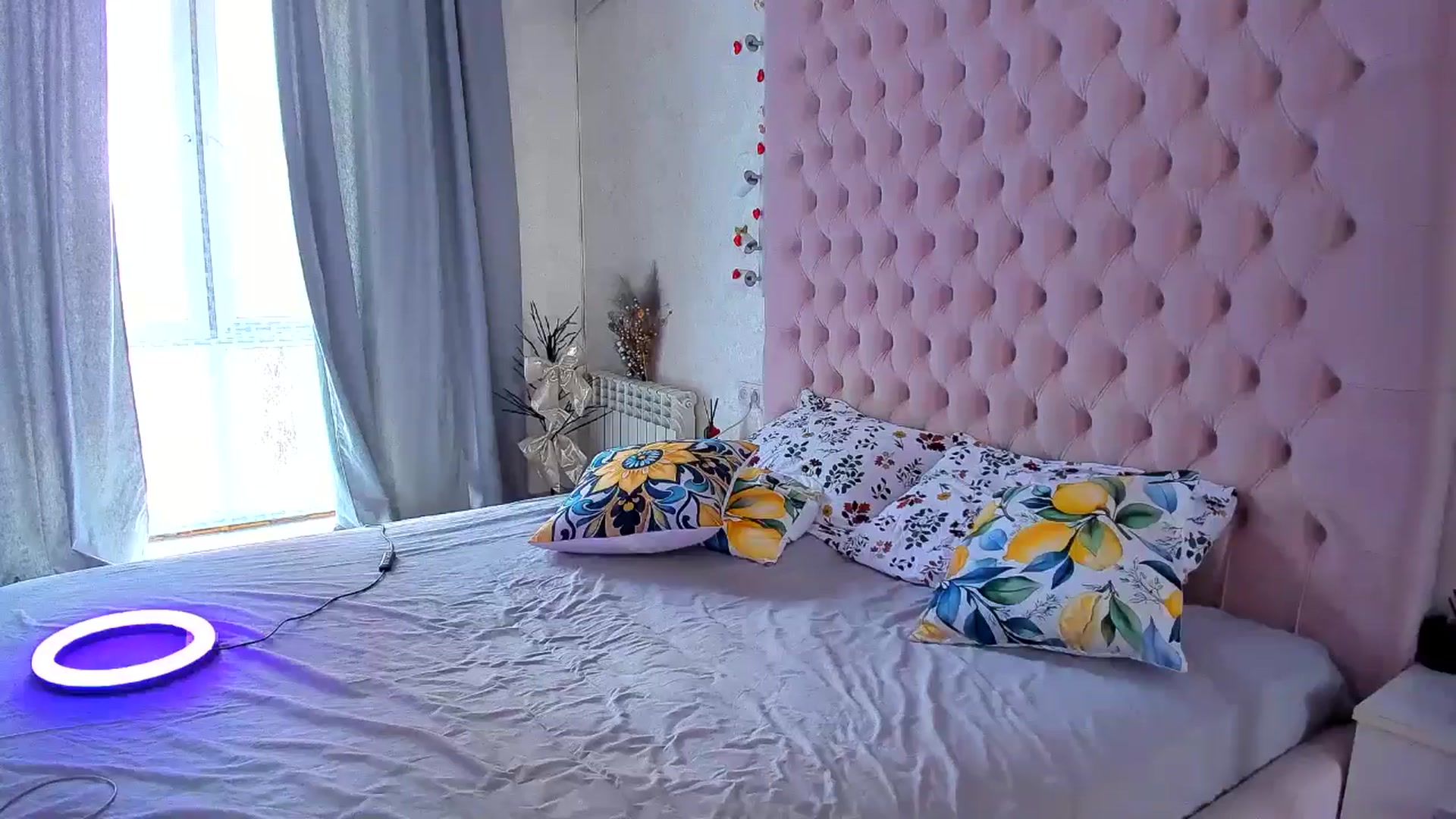 Gallery image thumbnail from XO_Kristina's myfreecams stream on, 02/04/2026, 07:42 image 11 of 20