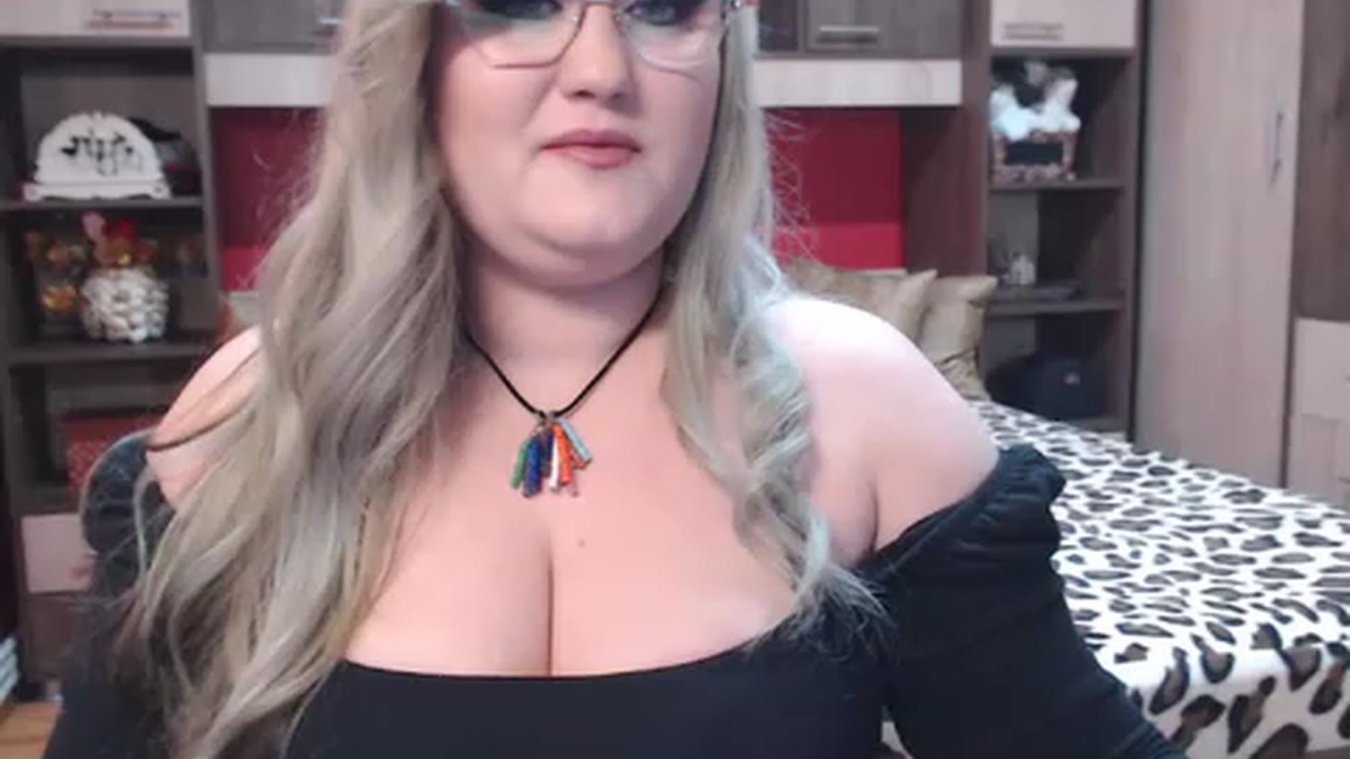 Gallery image thumbnail from XShyTeaseX's myfreecams stream on, 03/09/2023, 09:23 image 6 of 20