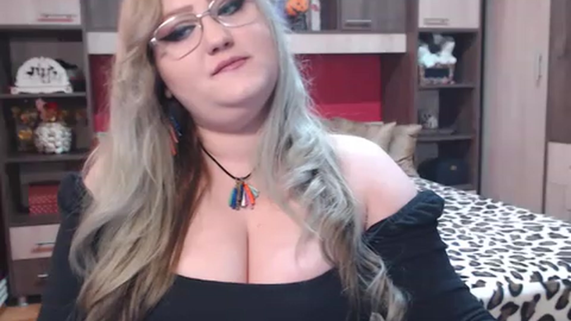 Gallery image thumbnail from XShyTeaseX's myfreecams stream on, 03/09/2023, 10:21 image 11 of 20