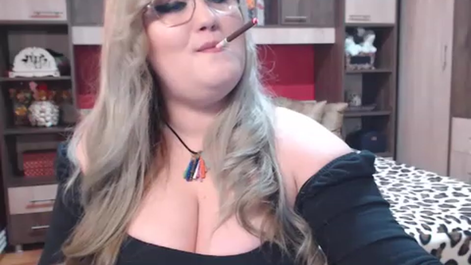 Gallery image thumbnail from XShyTeaseX's myfreecams stream on, 03/09/2023, 10:21 image 14 of 20
