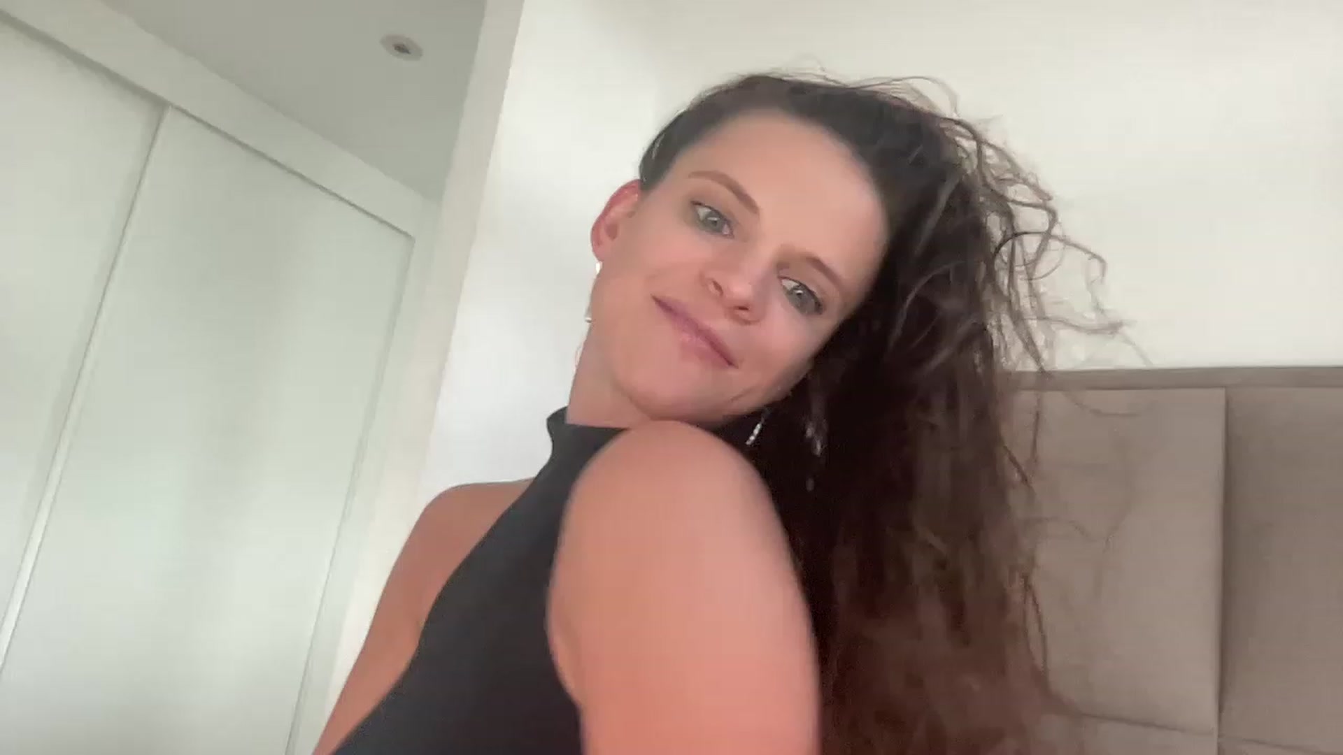 Gallery image thumbnail from XViciousLoveX's myfreecams stream on, 02/22/2023, 14:08 image 10 of 20