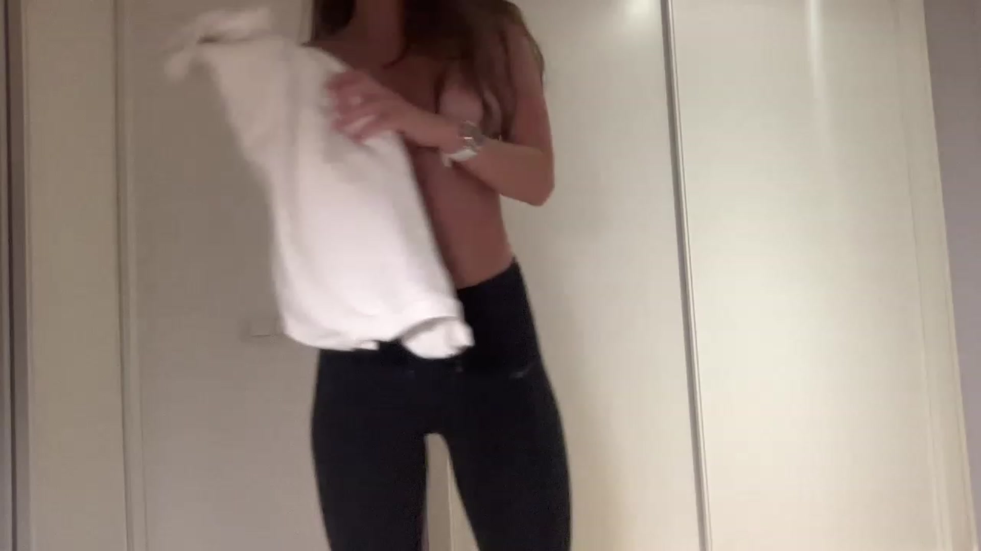 Gallery image thumbnail from XViciousLoveX's myfreecams stream on, 02/22/2023, 22:05 image 20 of 20