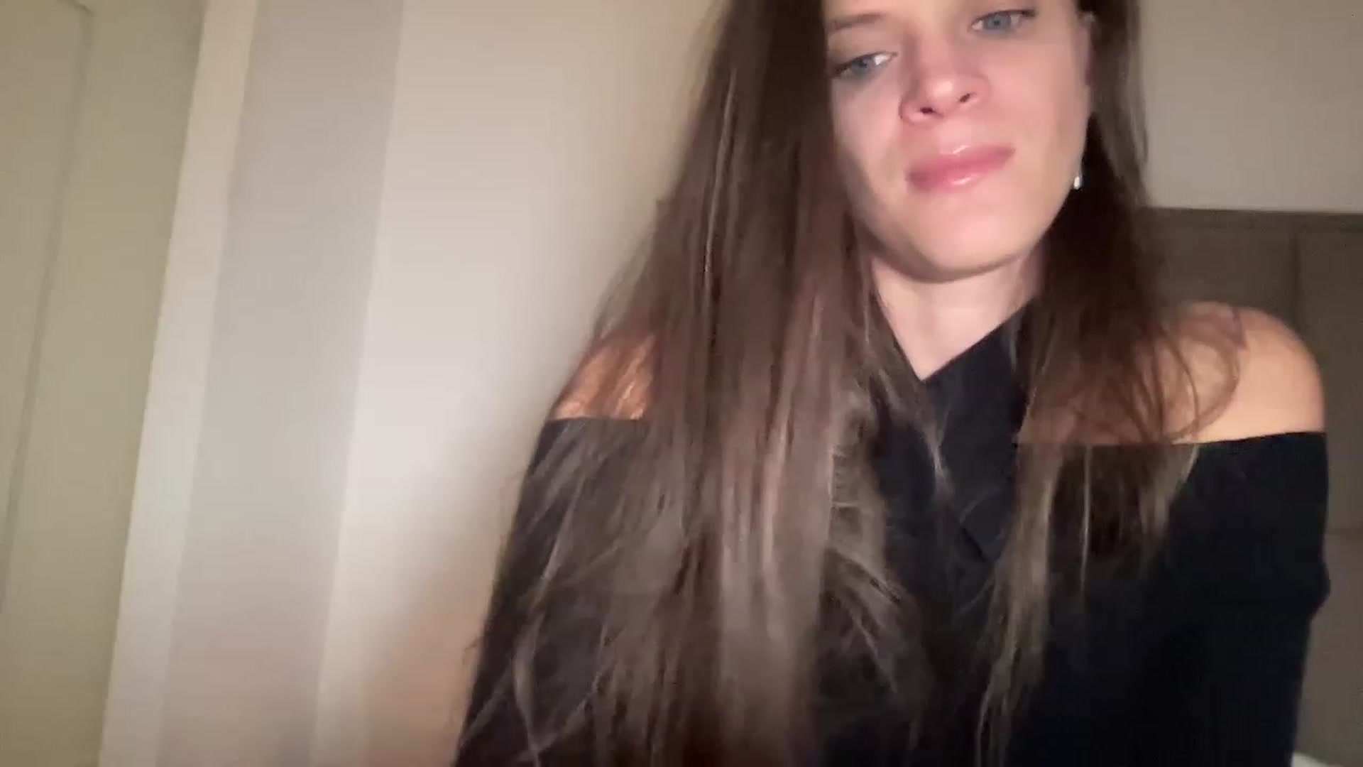 Gallery image thumbnail from XViciousLoveX's myfreecams stream on, 02/24/2023, 20:57 image 13 of 20