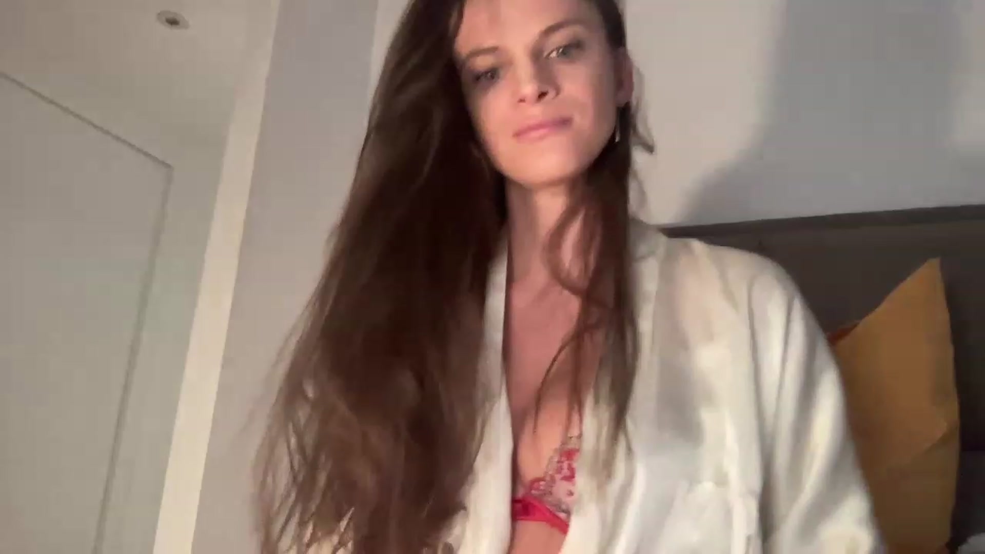 Gallery image thumbnail from XViciousLoveX's myfreecams stream on, 02/25/2023, 17:36 image 4 of 20