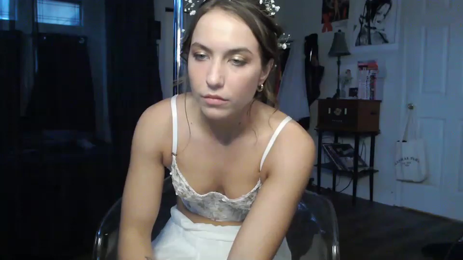 Gallery image thumbnail from XXViolett's myfreecams stream on, 01/03/2023, 21:58 image 8 of 20