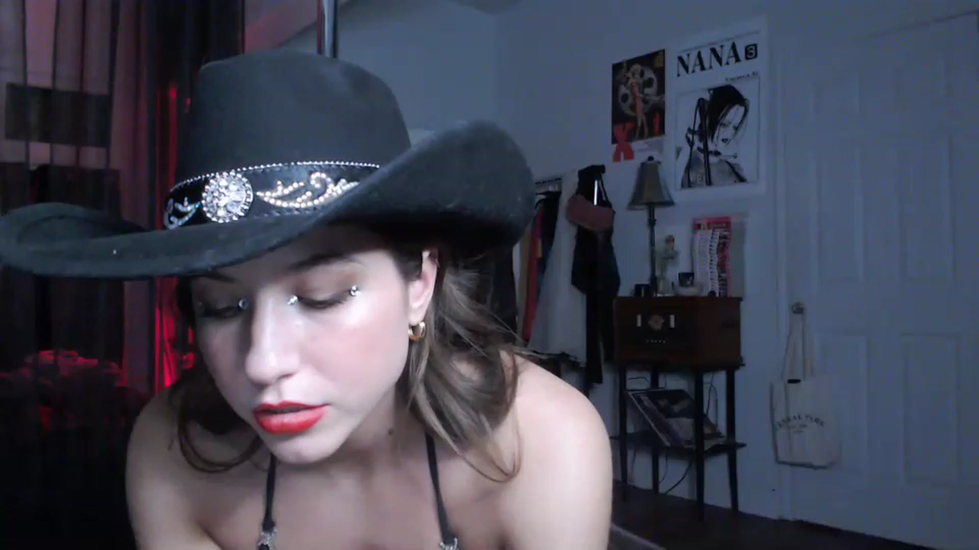Gallery image thumbnail from XXViolett's myfreecams stream on, 01/15/2023, 23:41 image 14 of 20