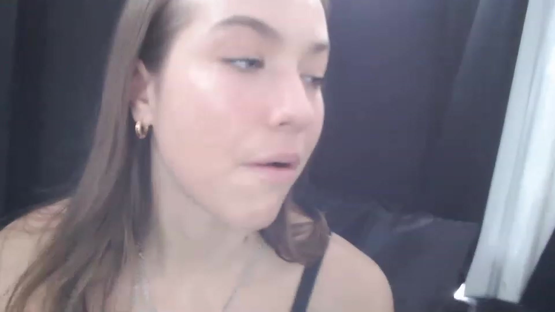 Gallery image thumbnail from XXViolett's myfreecams stream on, 01/29/2023, 18:17 image 18 of 20