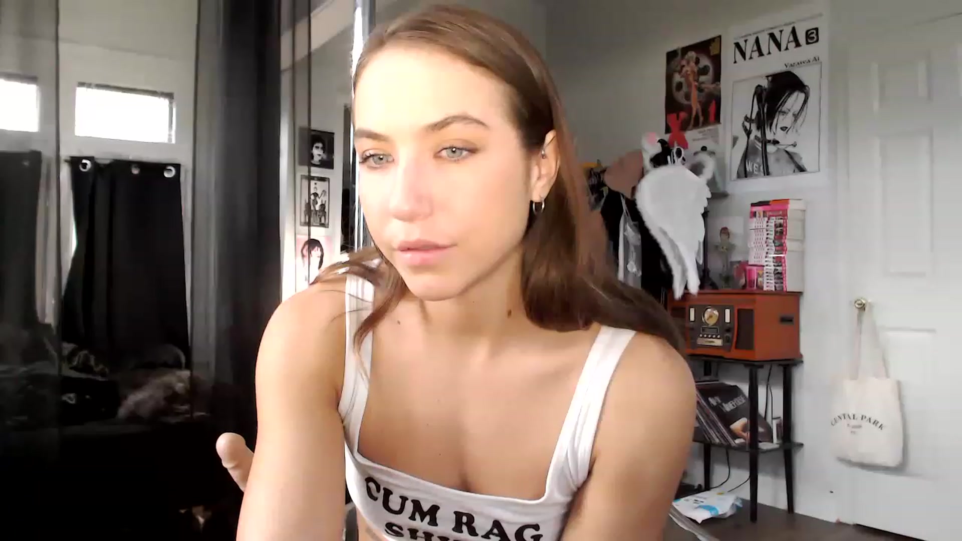 Gallery image thumbnail from XXViolett's myfreecams stream on, 04/06/2023, 11:47 image 17 of 20