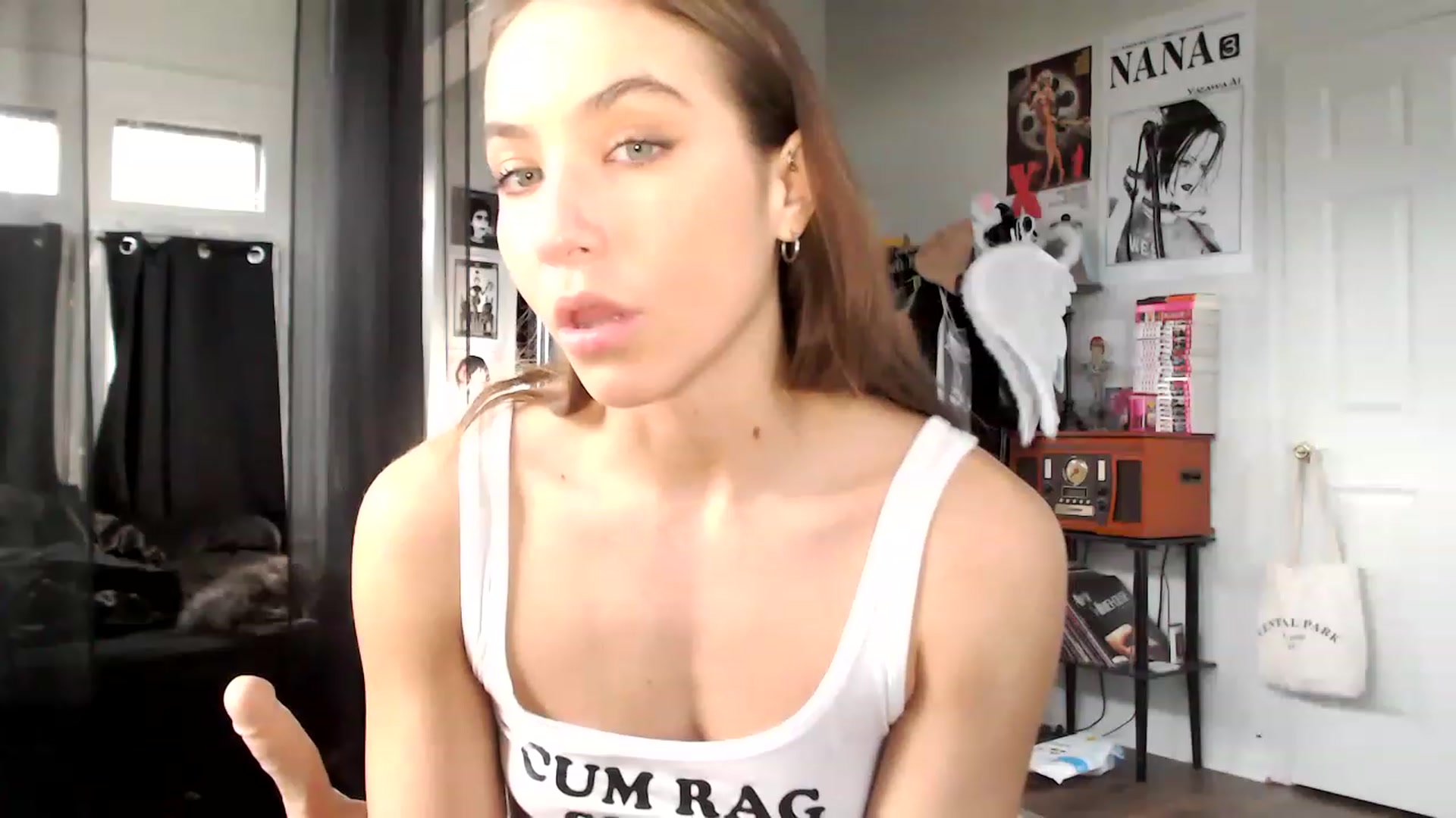 Gallery image thumbnail from XXViolett's myfreecams stream on, 04/06/2023, 11:47 image 20 of 20
