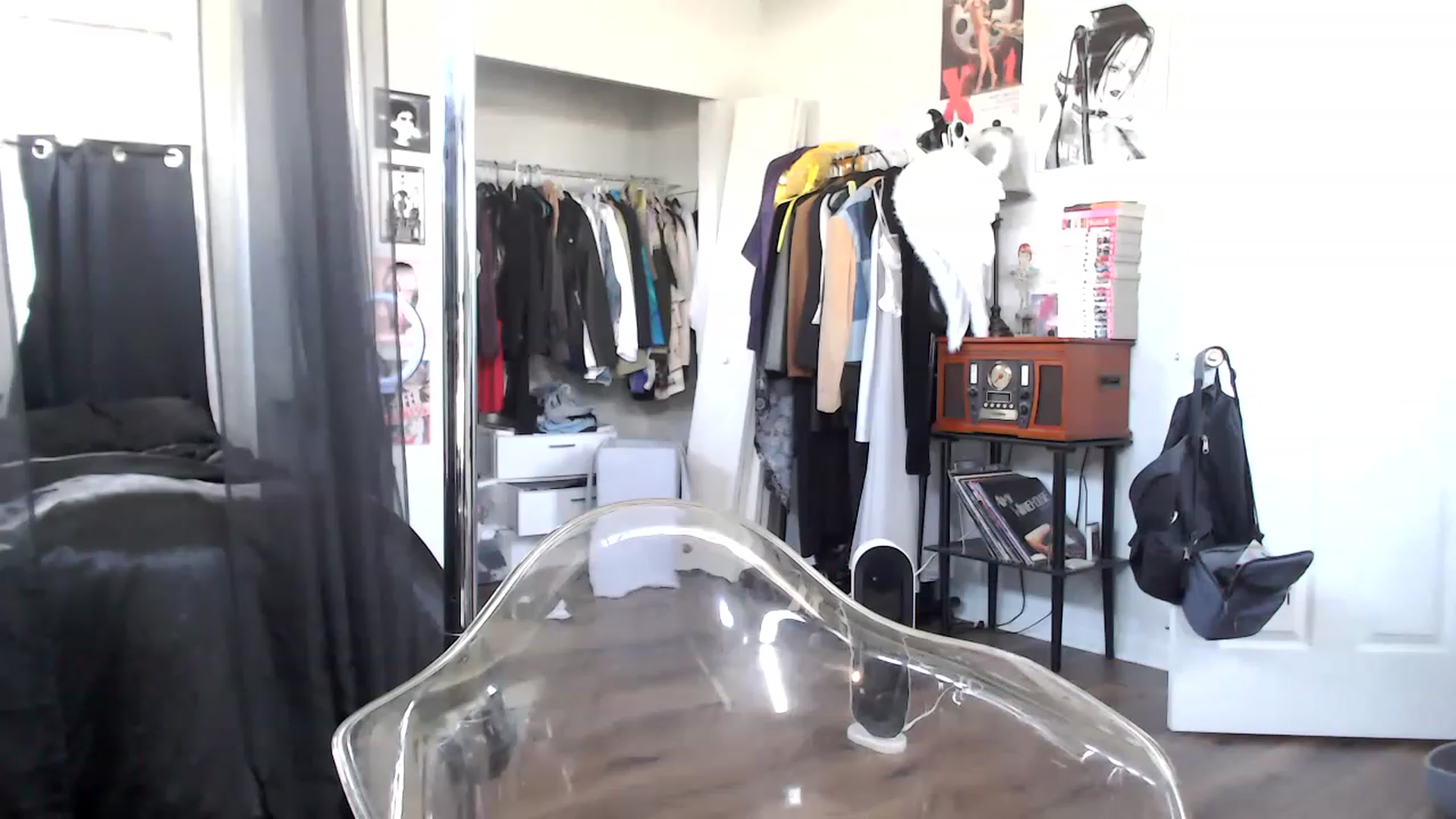 Gallery image thumbnail from XXViolett's myfreecams stream on, 04/10/2023, 15:47 image 1 of 20