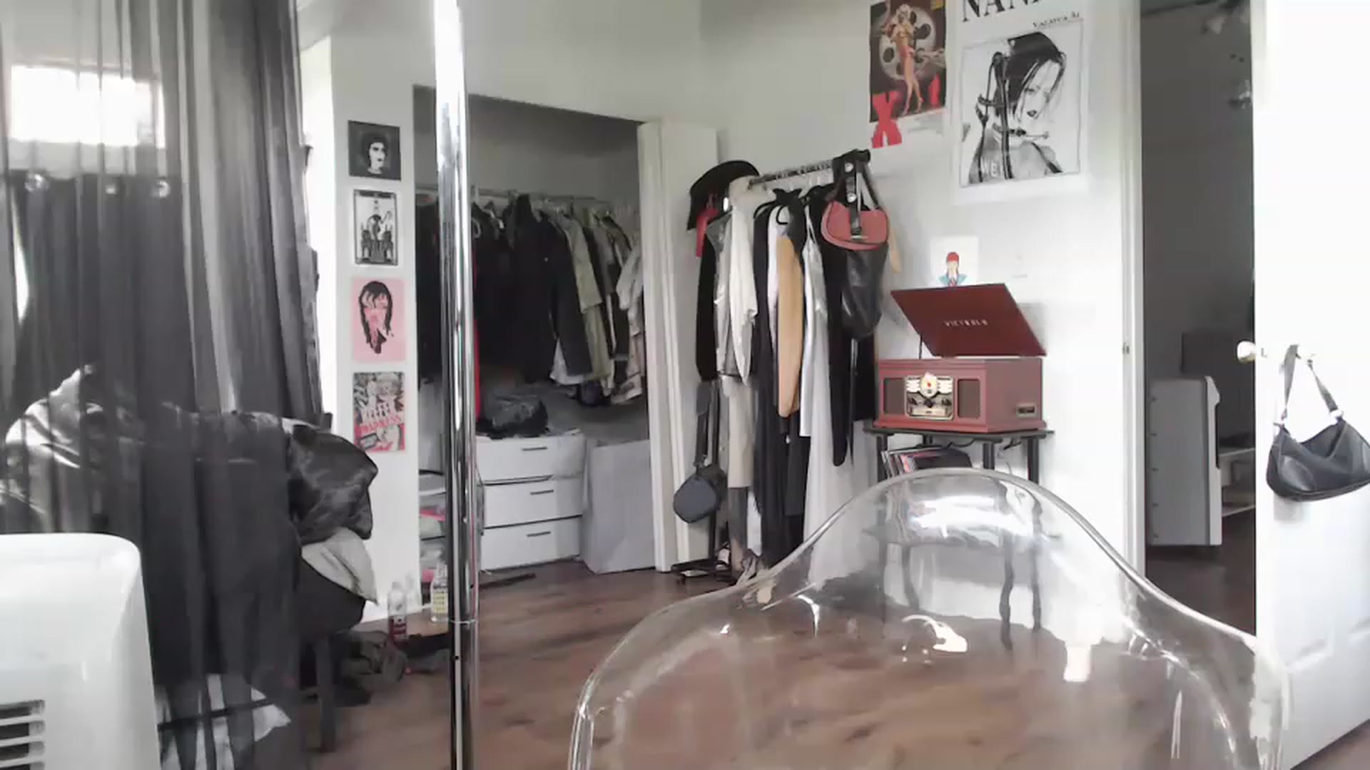 Gallery image thumbnail from XXViolett's myfreecams stream on, 06/30/2023, 13:13 image 11 of 20