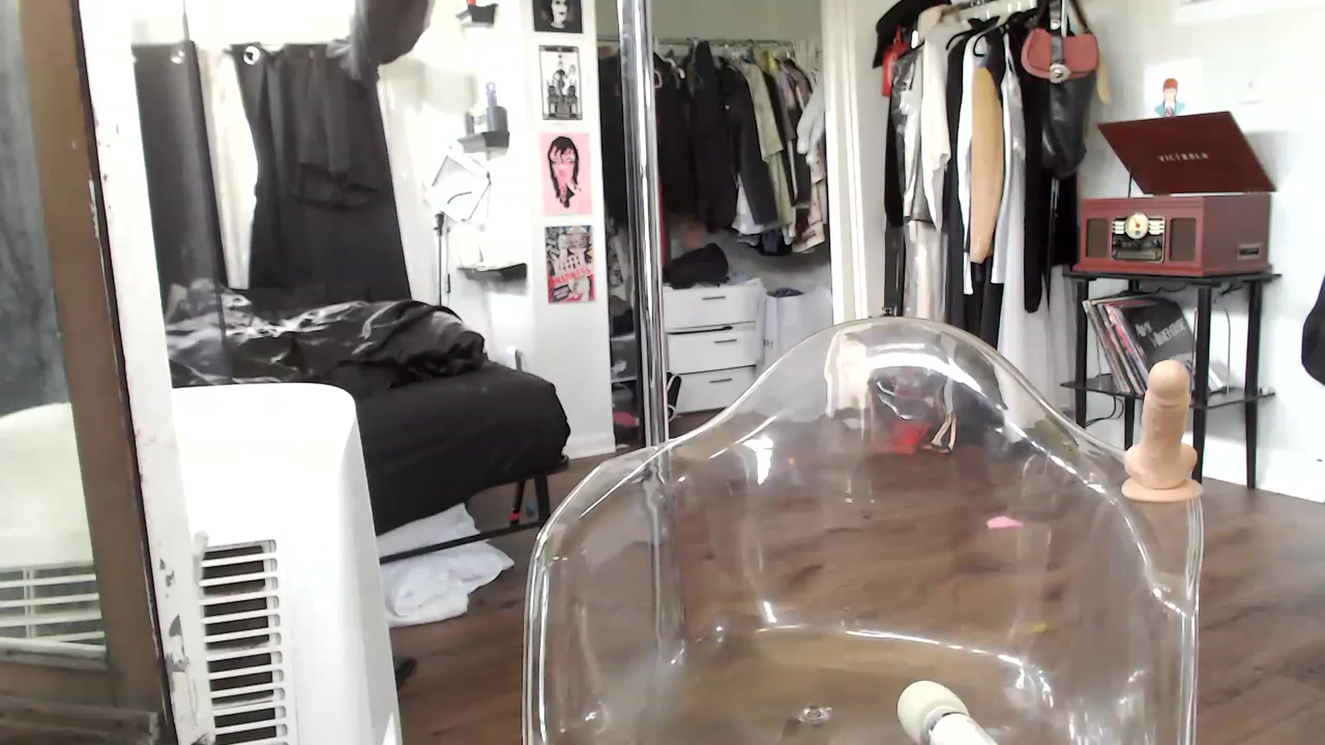 Gallery image thumbnail from XXViolett's myfreecams stream on, 07/04/2023, 16:10 image 13 of 20