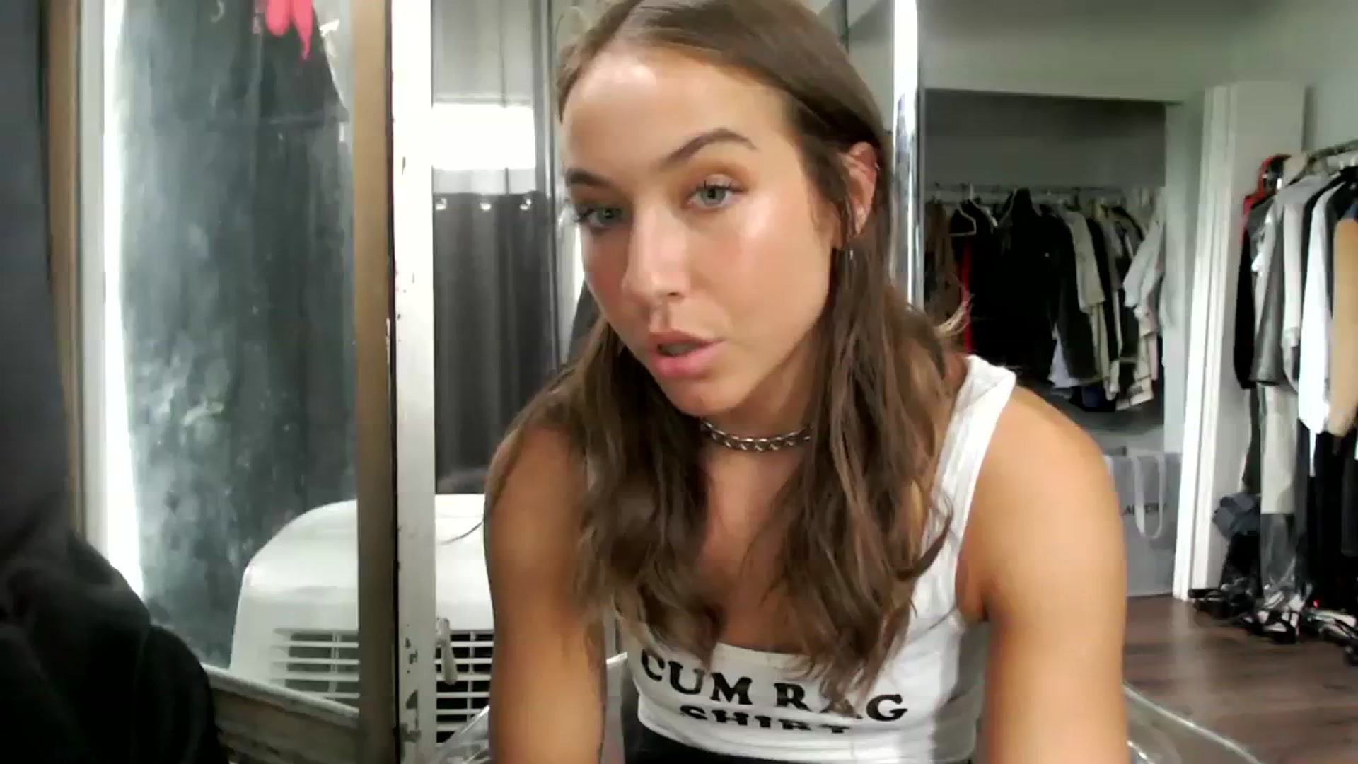 Gallery image thumbnail from XXViolett's myfreecams stream on, 08/05/2023, 22:15 image 11 of 20