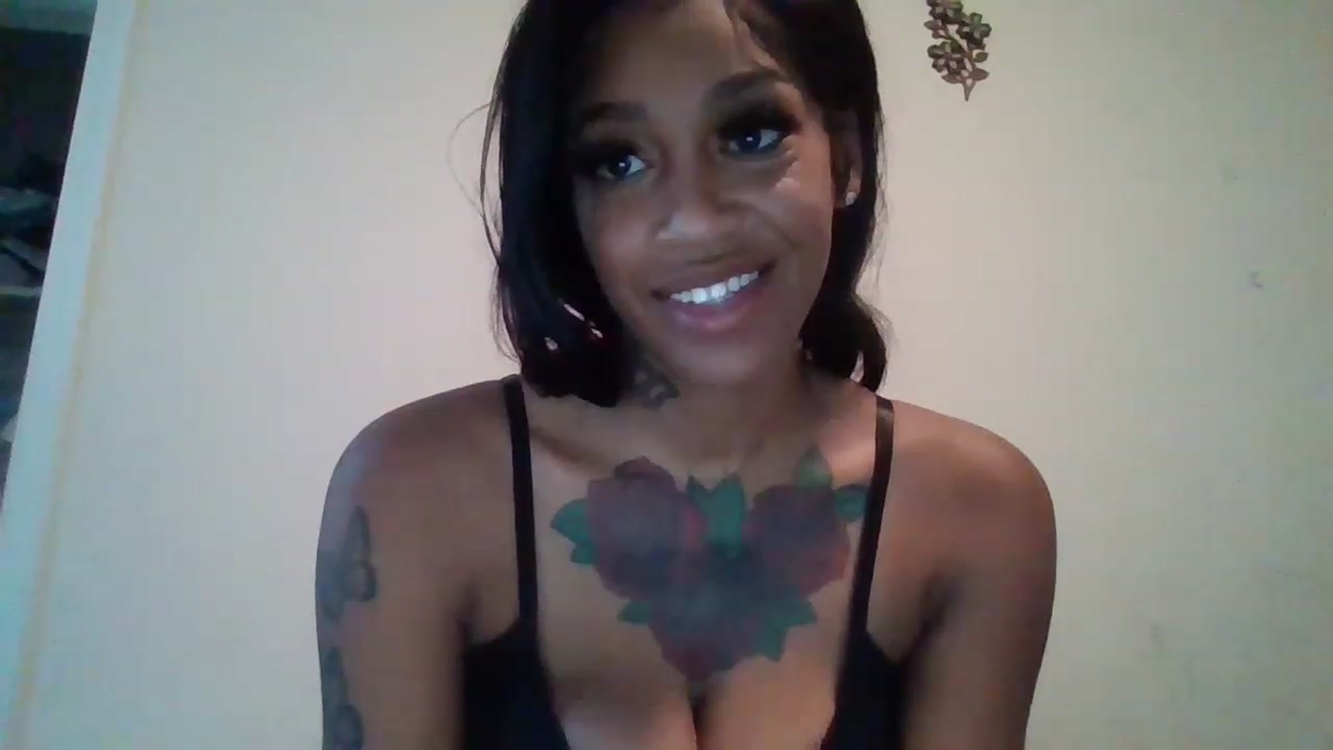 Gallery image thumbnail from XXXRedBone21's myfreecams stream on, 11/22/2022, 12:29 image 20 of 20