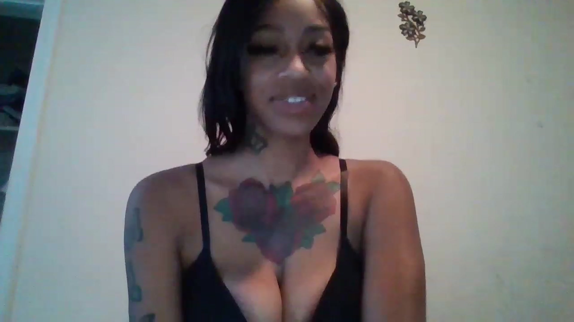 Gallery image thumbnail from XXXRedBone21's myfreecams stream on, 11/22/2022, 12:29 image 19 of 20