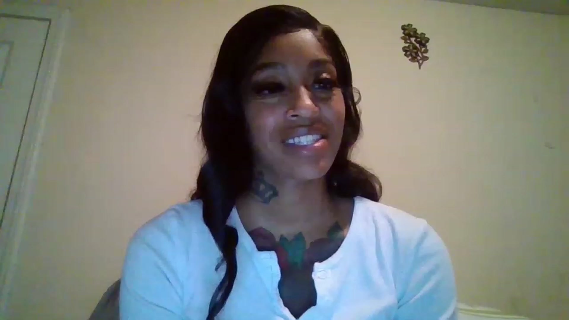 Gallery image thumbnail from XXXRedBone21x's myfreecams stream on, 11/30/2022, 22:45 image 8 of 20