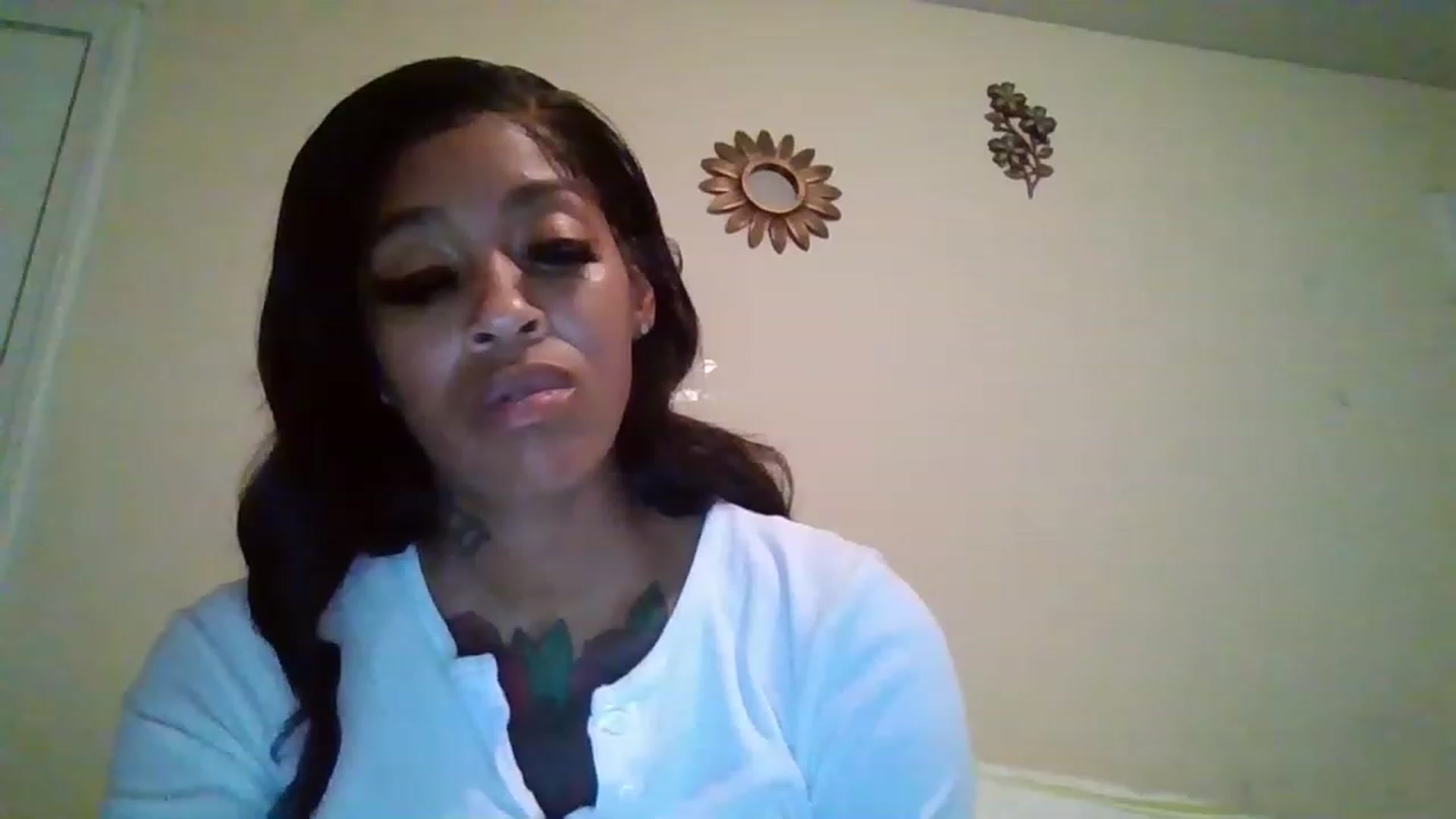 Gallery image thumbnail from XXXRedBone21x's myfreecams stream on, 11/30/2022, 22:45 image 15 of 20