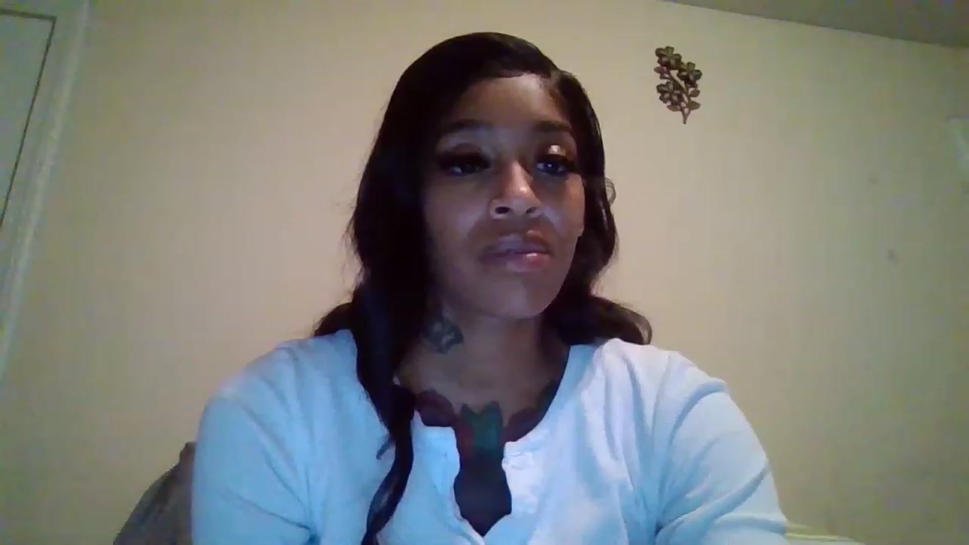 Gallery image thumbnail from XXXRedBone21x's myfreecams stream on, 11/30/2022, 22:45 image 12 of 20