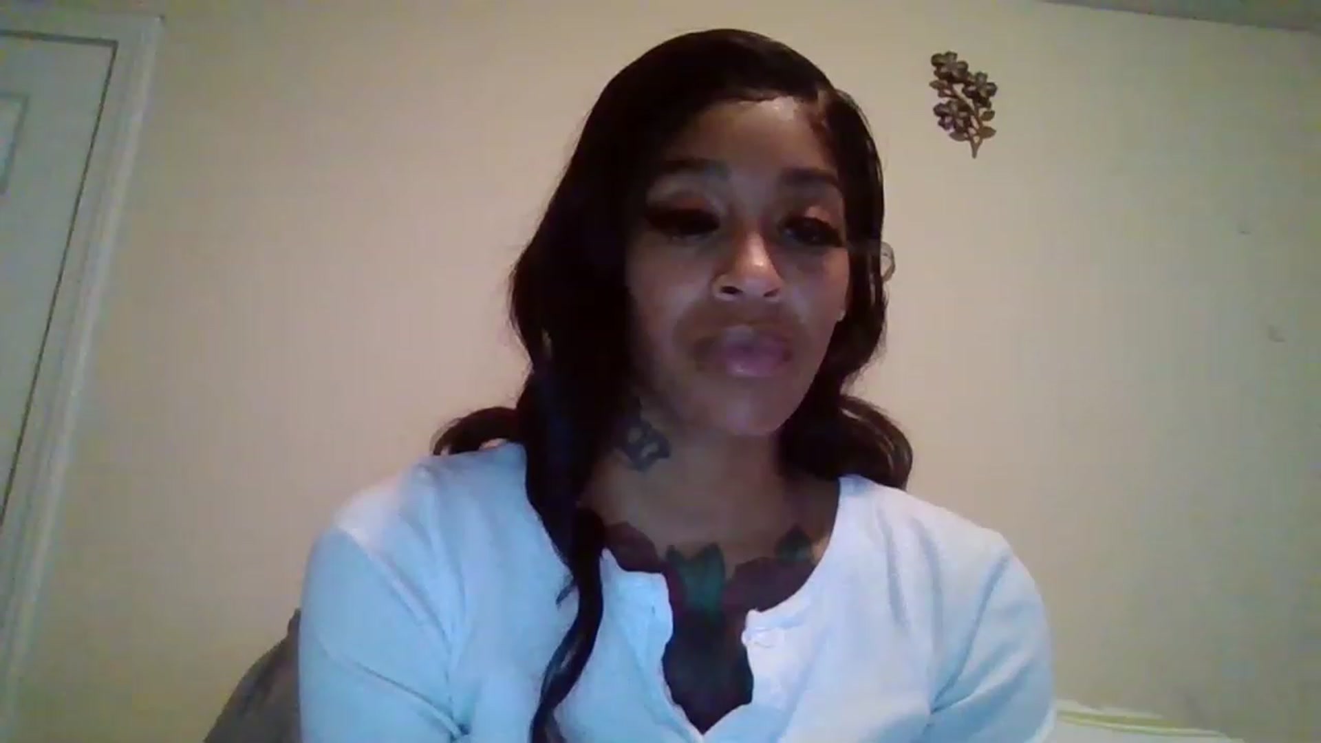 Gallery image thumbnail from XXXRedBone21x's myfreecams stream on, 11/30/2022, 22:45 image 7 of 20