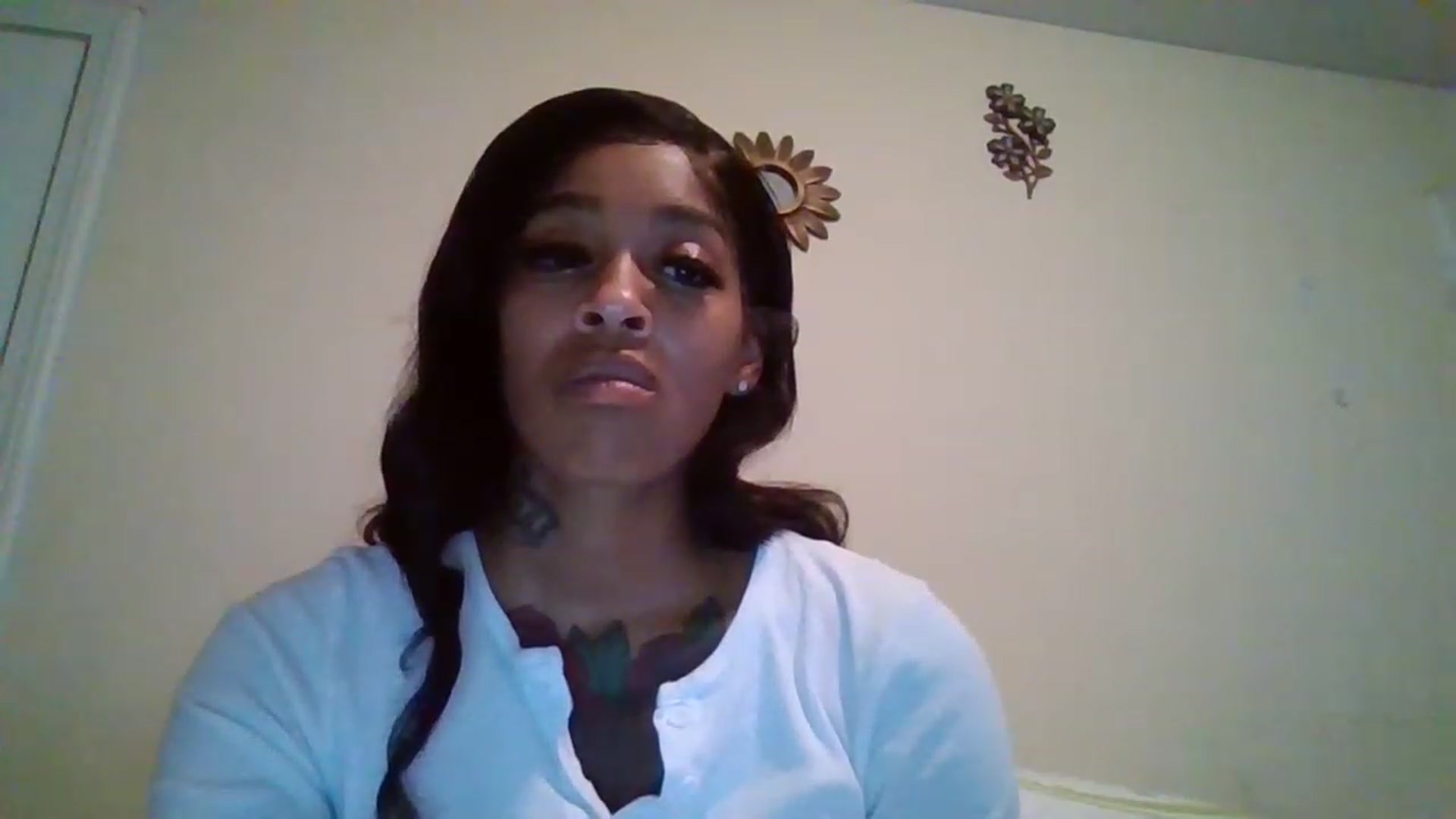 Gallery image thumbnail from XXXRedBone21x's myfreecams stream on, 11/30/2022, 22:45 image 16 of 20