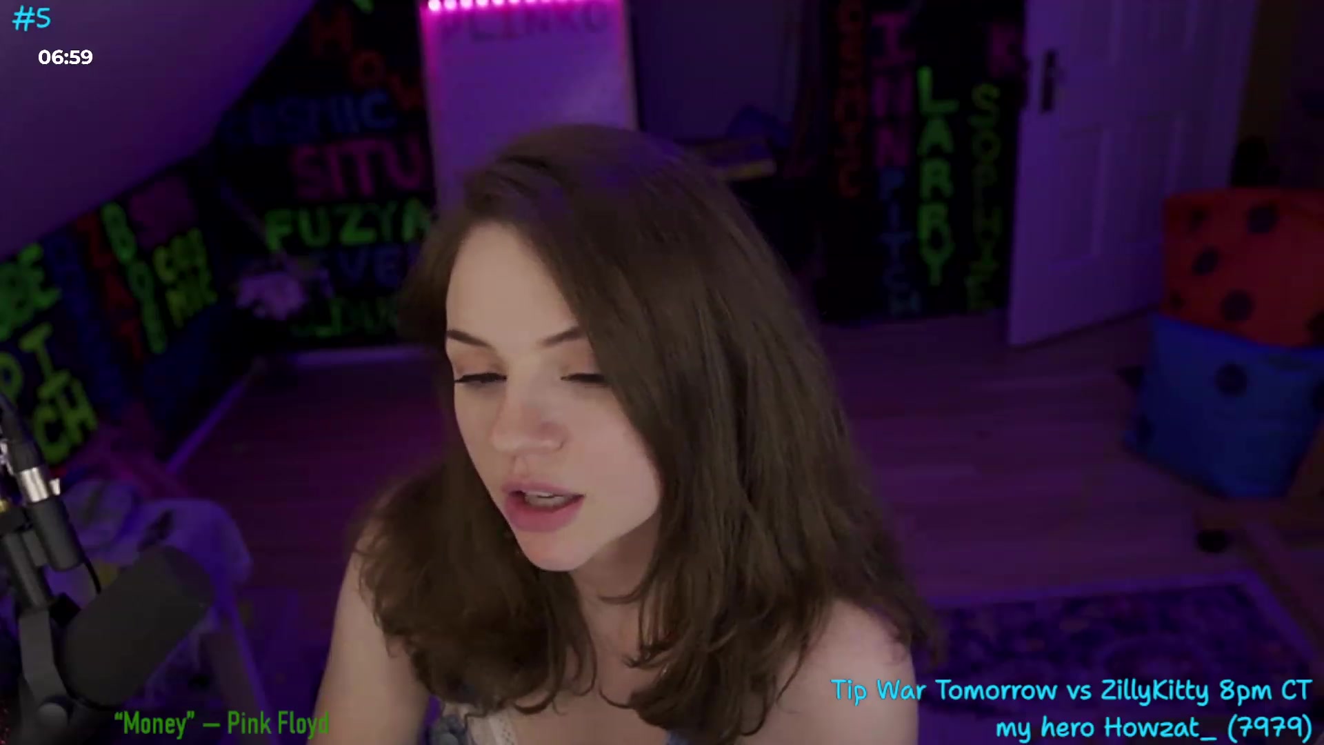 Gallery image thumbnail from XXX_Sophie's myfreecams stream on, 07/21/2023, 11:01 image 15 of 20