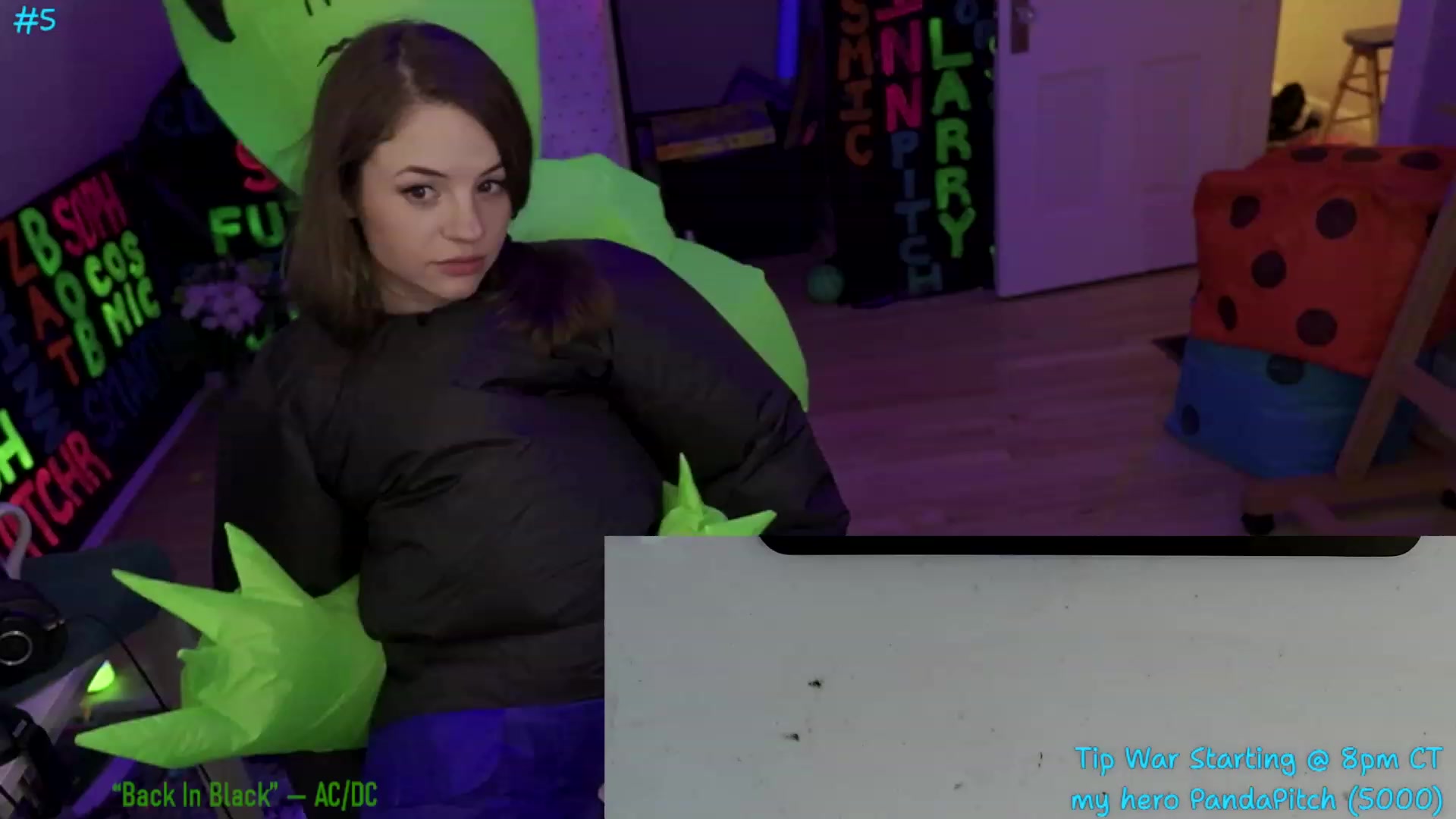 Gallery image thumbnail from XXX_Sophie's myfreecams stream on, 07/22/2023, 04:14 image 2 of 20