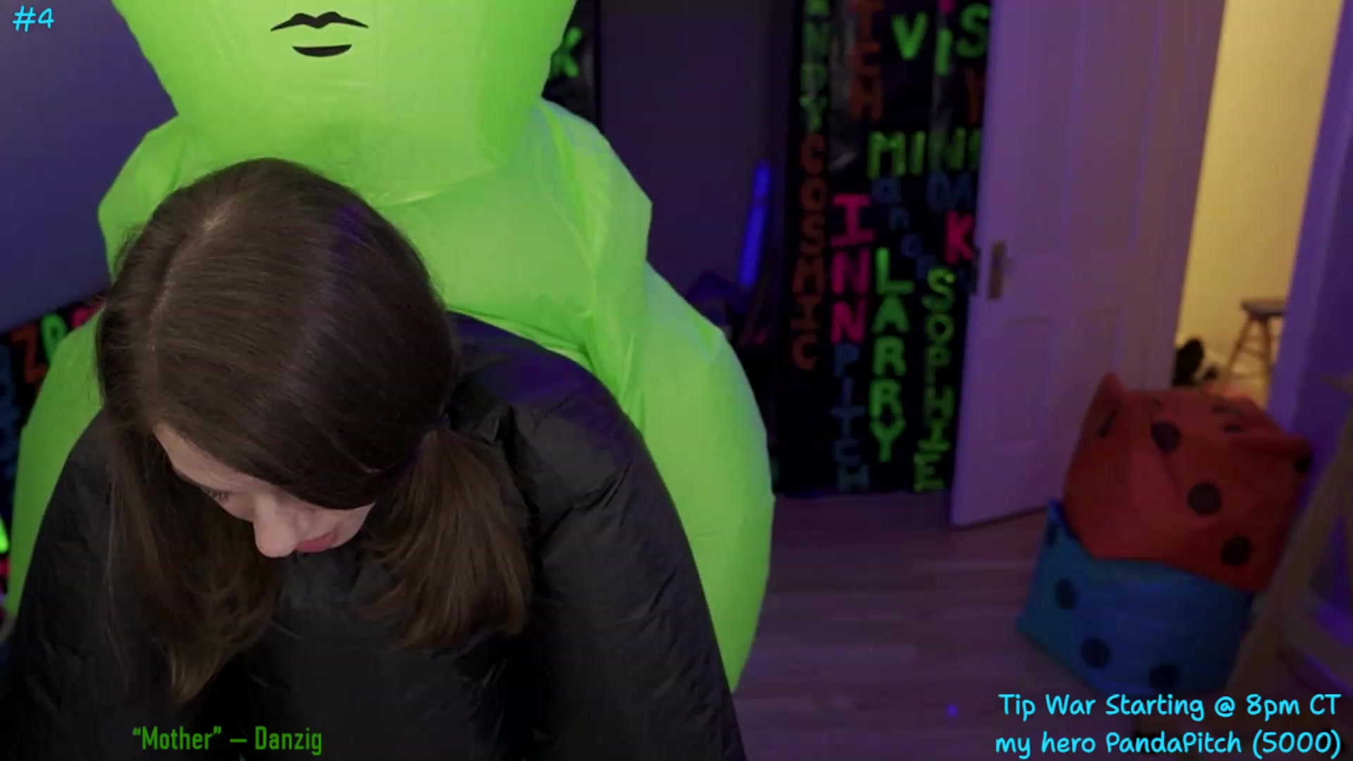 Gallery image thumbnail from XXX_Sophie's myfreecams stream on, 07/22/2023, 04:14 image 12 of 20