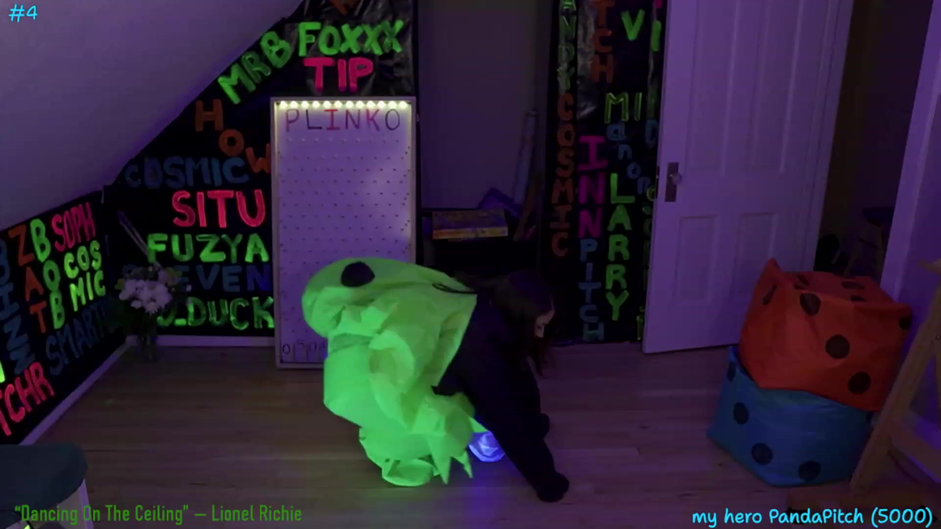 Gallery image thumbnail from XXX_Sophie's myfreecams stream on, 07/22/2023, 06:51 image 10 of 20