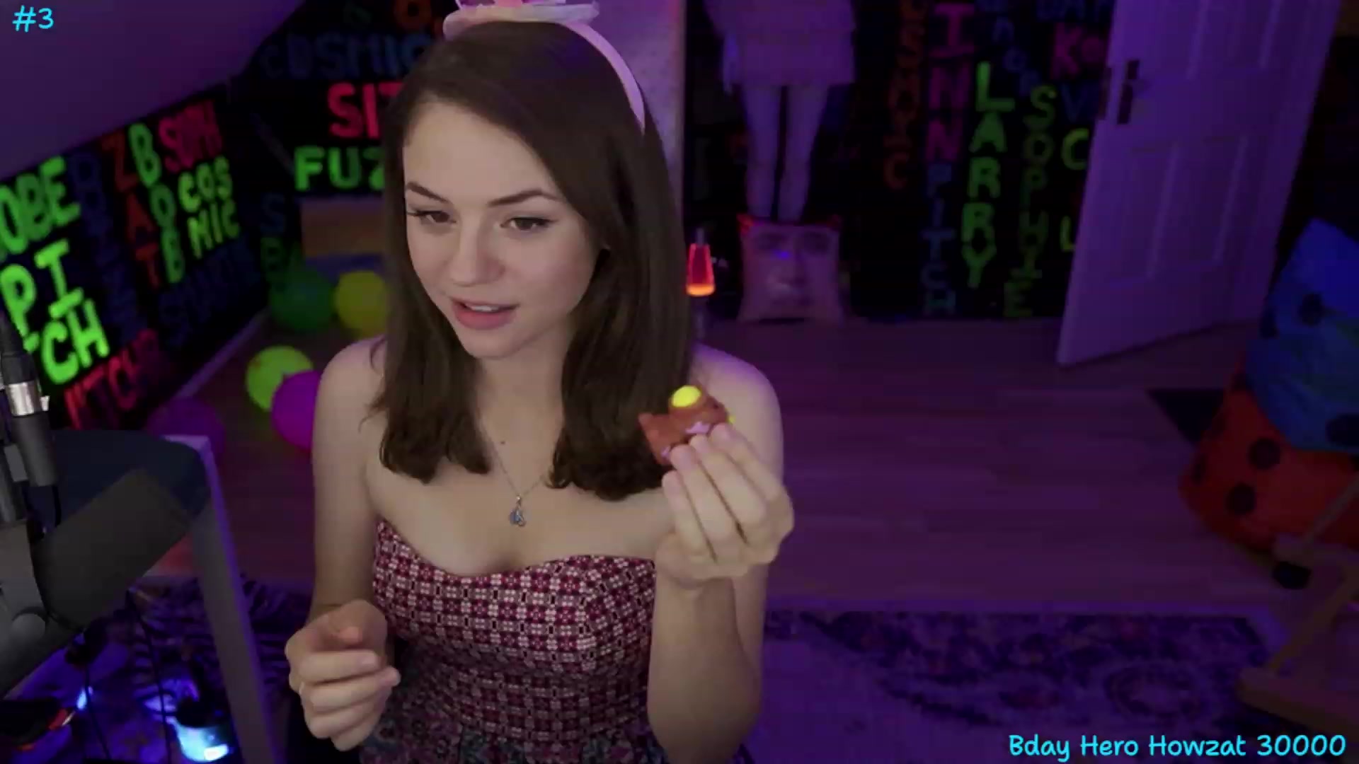 Gallery image thumbnail from XXX_Sophie's myfreecams stream on, 07/27/2023, 05:36 image 15 of 20