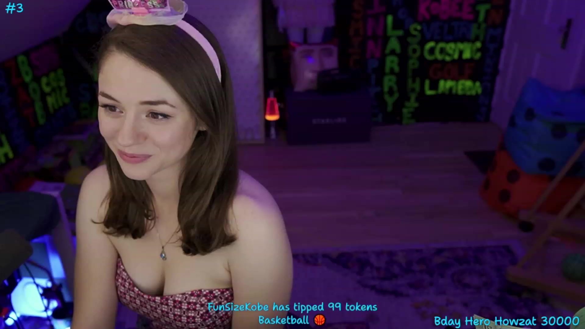 Gallery image thumbnail from XXX_Sophie's myfreecams stream on, 07/27/2023, 07:16 image 17 of 20