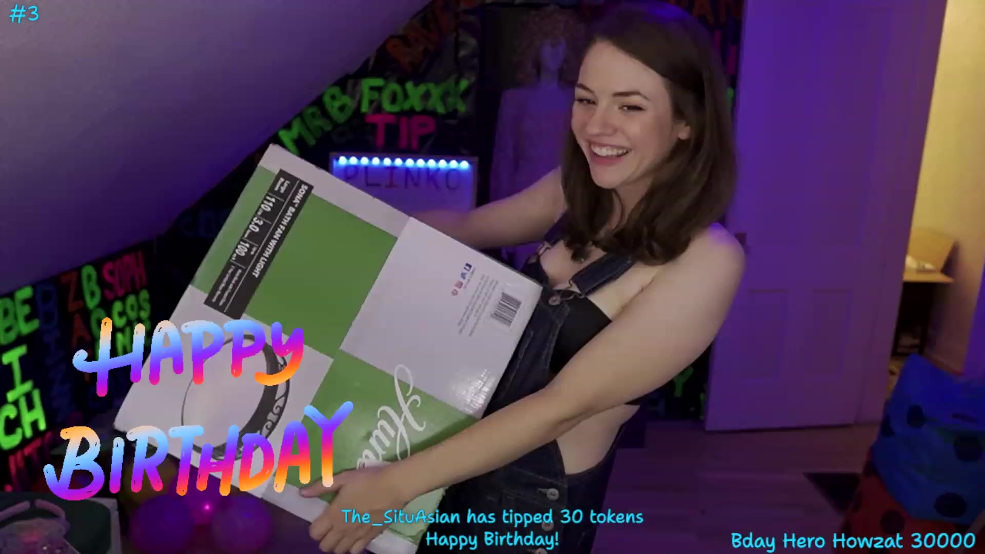 Gallery image thumbnail from XXX_Sophie's myfreecams stream on, 07/27/2023, 07:16 image 9 of 20