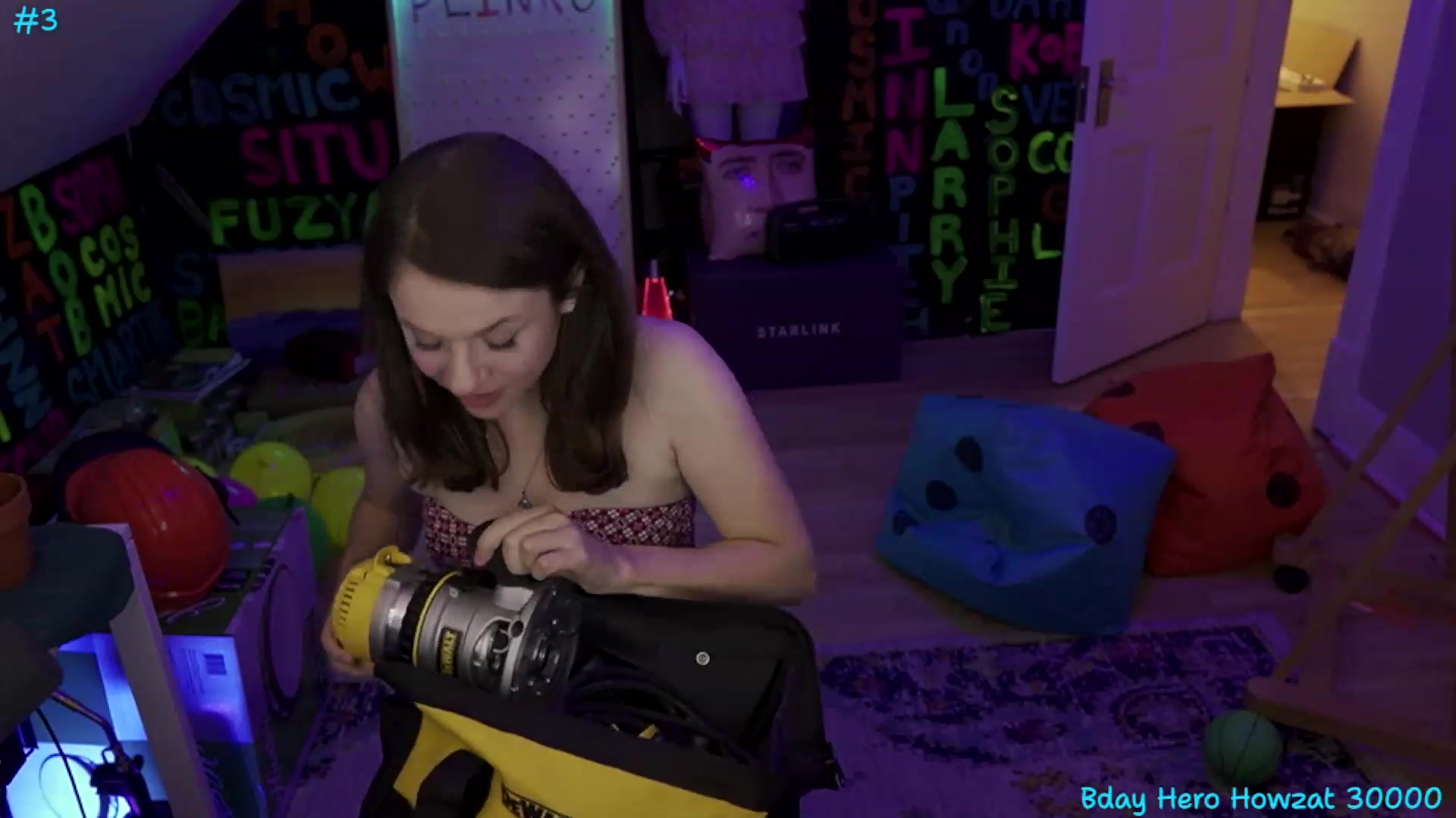 Gallery image thumbnail from XXX_Sophie's myfreecams stream on, 07/27/2023, 09:05 image 14 of 20