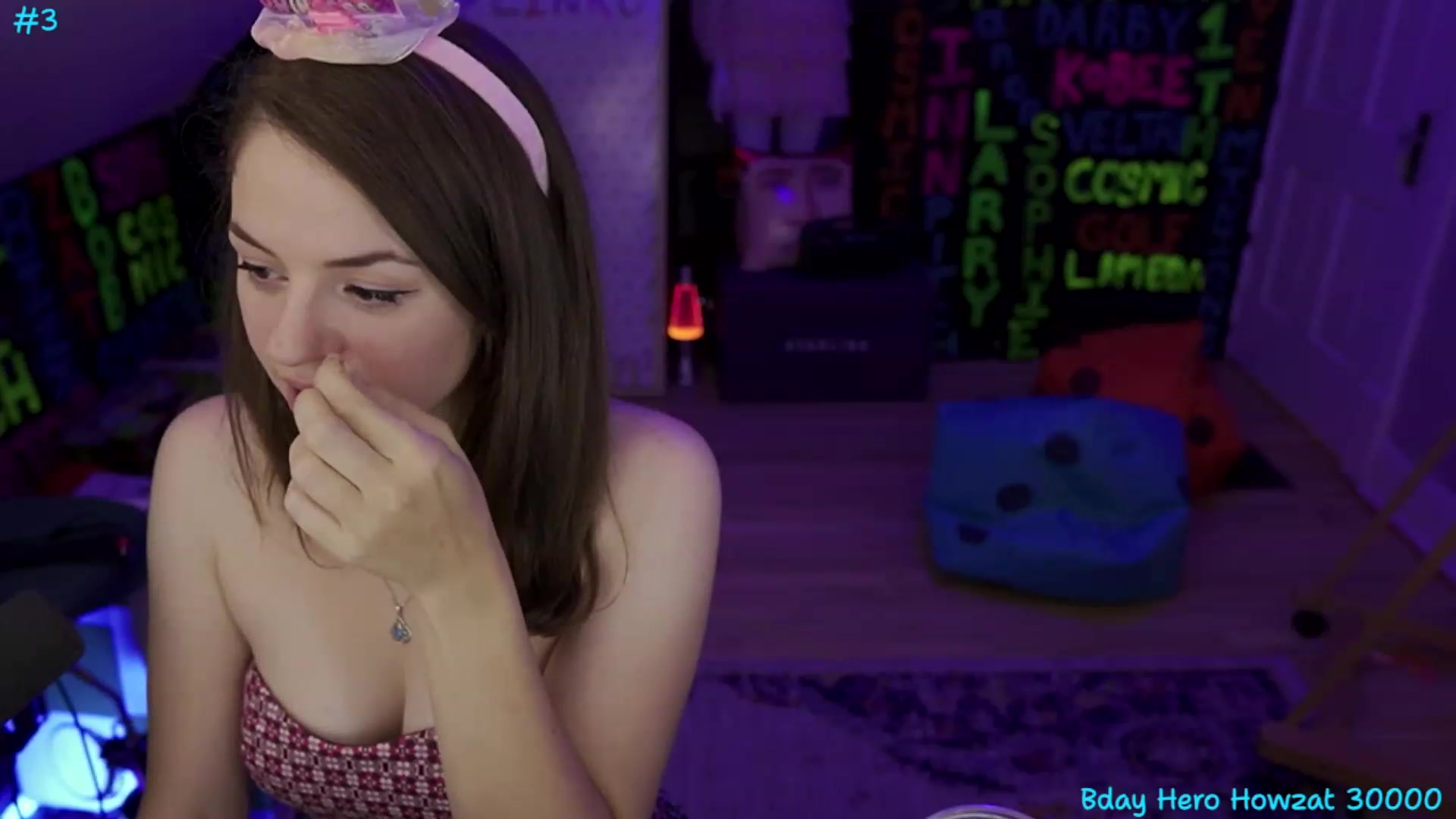 Gallery image thumbnail from XXX_Sophie's myfreecams stream on, 07/27/2023, 09:05 image 9 of 20