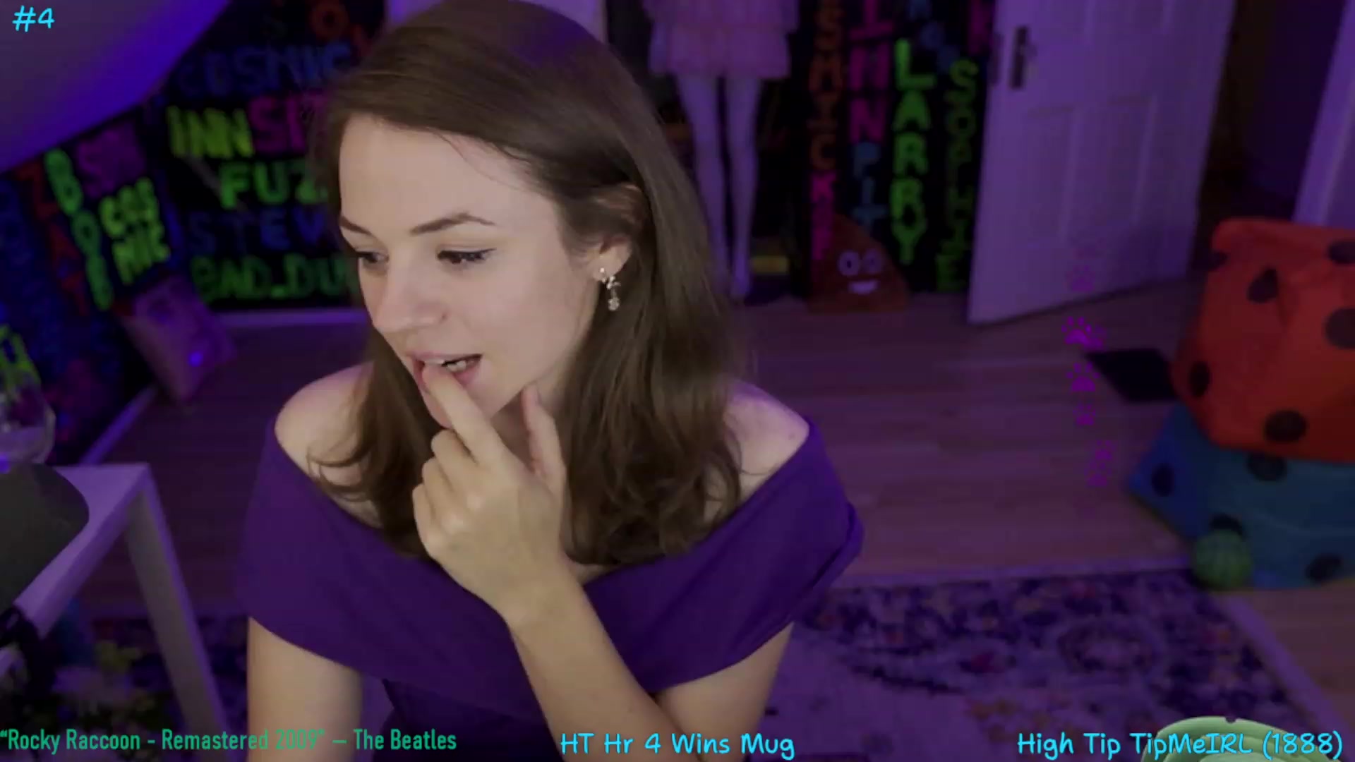 Gallery image thumbnail from XXX_Sophie's myfreecams stream on, 07/31/2023, 06:32 image 9 of 20