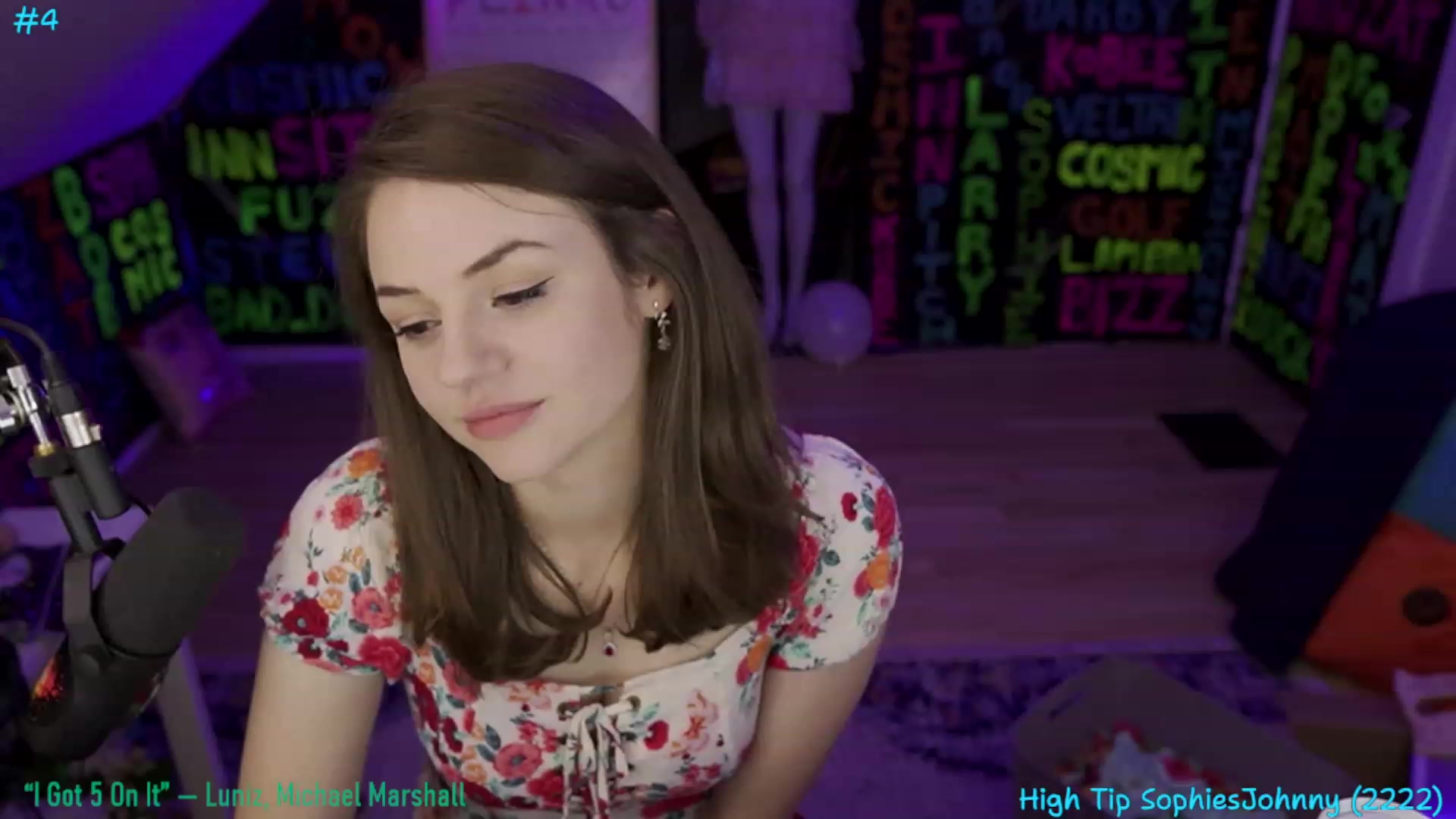 Gallery image thumbnail from XXX_Sophie's myfreecams stream on, 08/01/2023, 05:25 image 3 of 20
