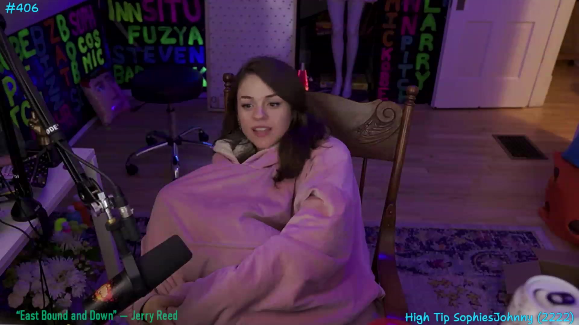 Gallery image thumbnail from XXX_Sophie's myfreecams stream on, 08/01/2023, 10:07 image 7 of 20