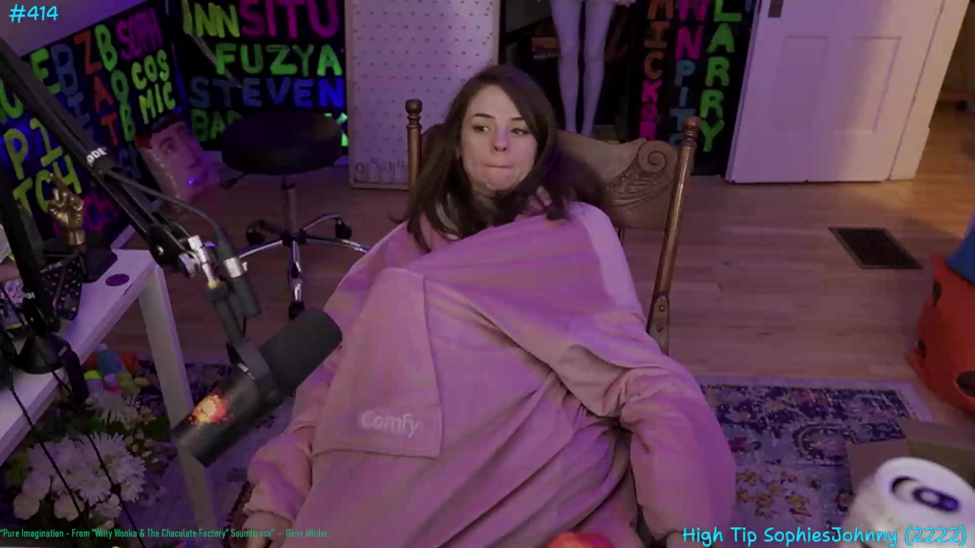 Gallery image thumbnail from XXX_Sophie's myfreecams stream on, 08/01/2023, 10:07 image 19 of 20