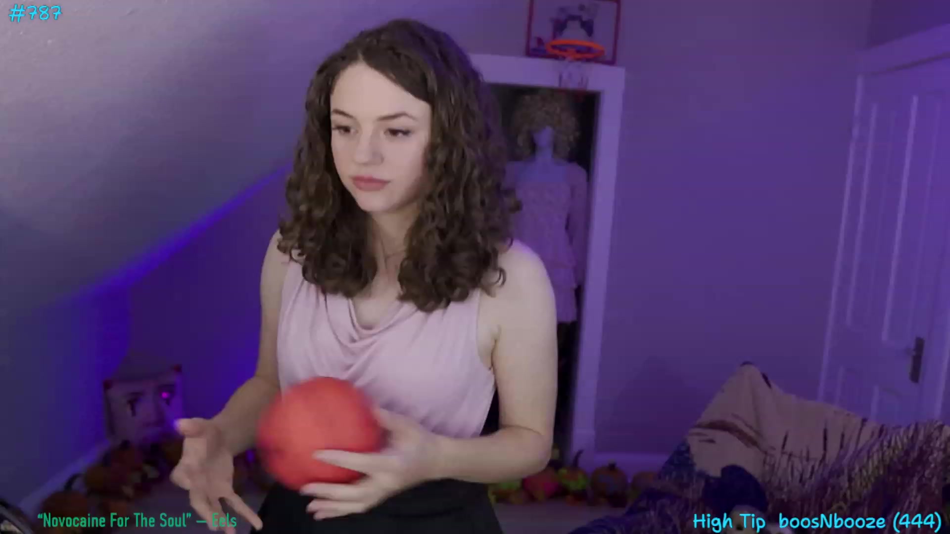 Gallery image thumbnail from XXX_Sophie's myfreecams stream on, 10/31/2023, 05:08 image 5 of 20