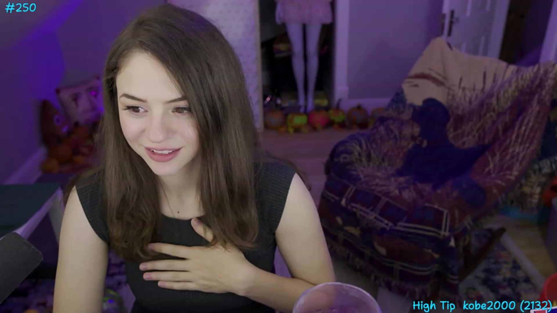 Gallery image thumbnail from XXX_Sophie's myfreecams stream on, 11/04/2023, 05:47 image 17 of 20