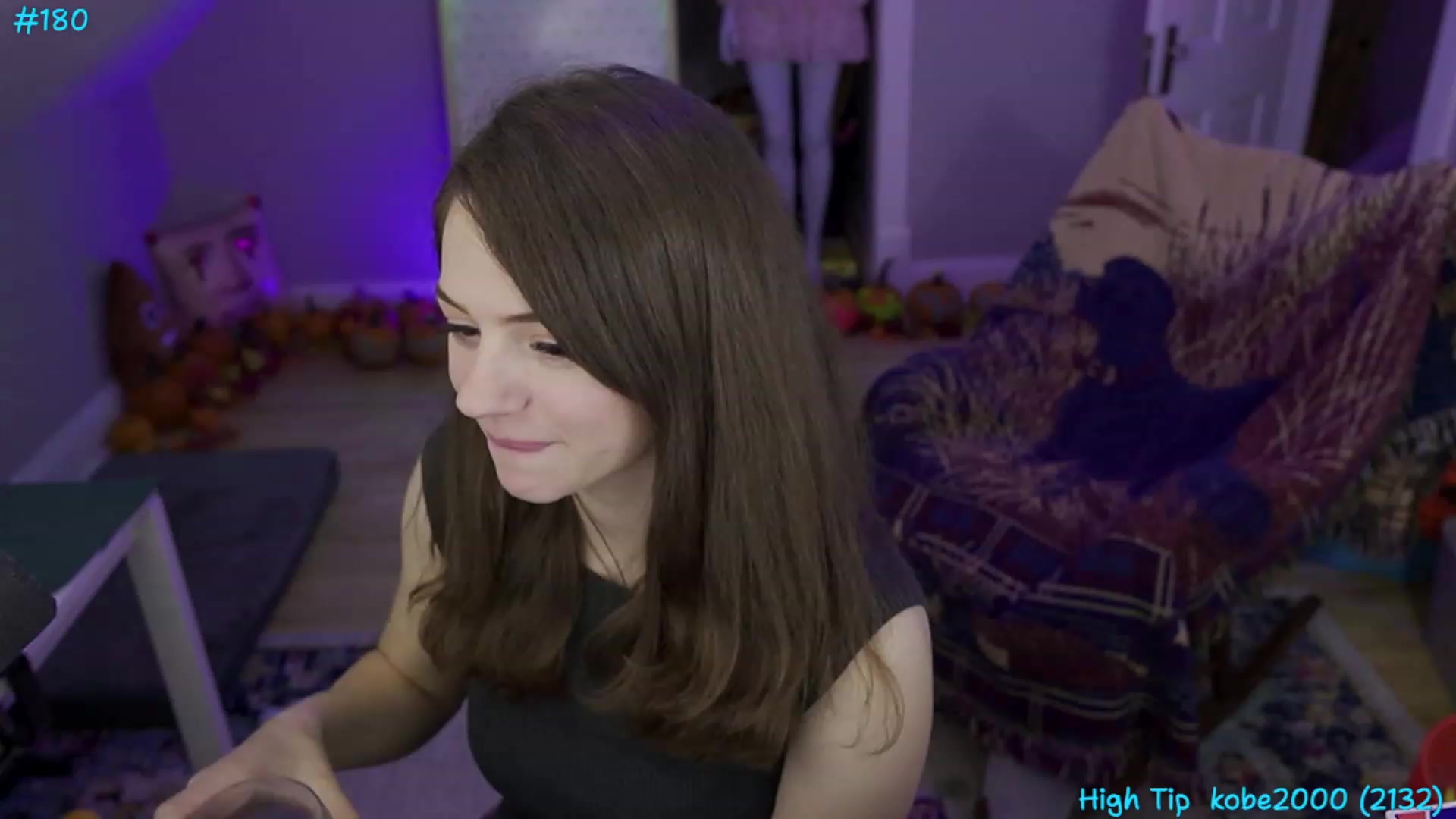 Gallery image thumbnail from XXX_Sophie's myfreecams stream on, 11/04/2023, 07:28 image 18 of 20