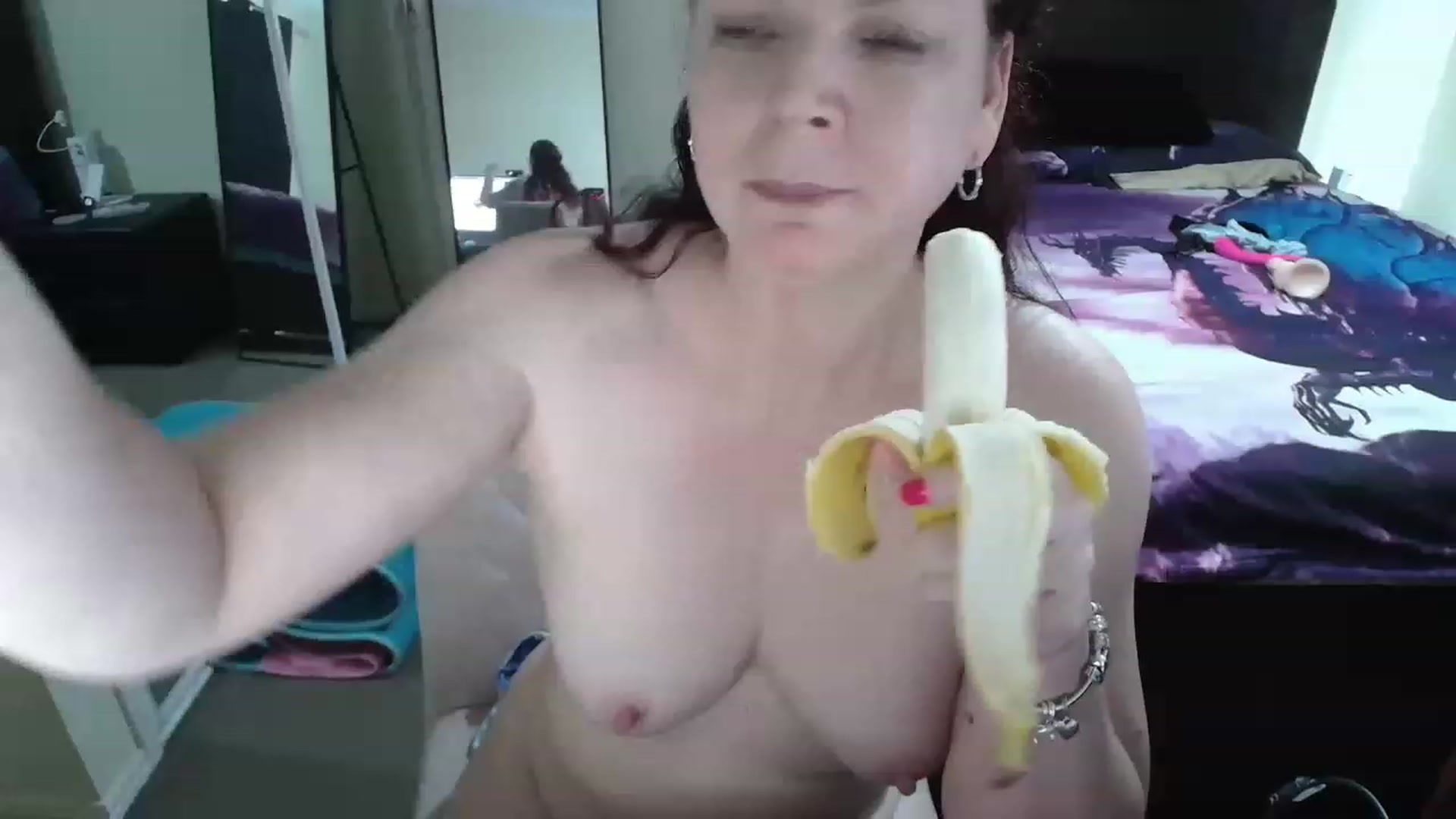 Gallery image thumbnail from XXXenia's myfreecams stream on, 01/27/2023, 24:52 image 1 of 20