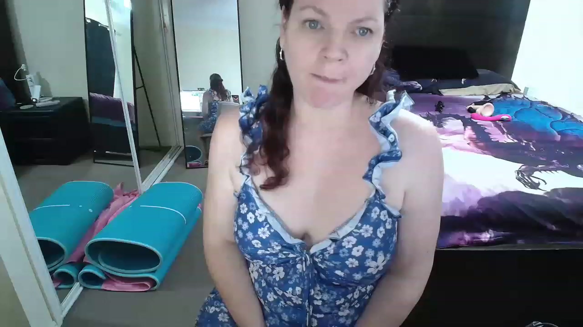 Gallery image thumbnail from XXXenia's myfreecams stream on, 01/27/2023, 24:52 image 17 of 20